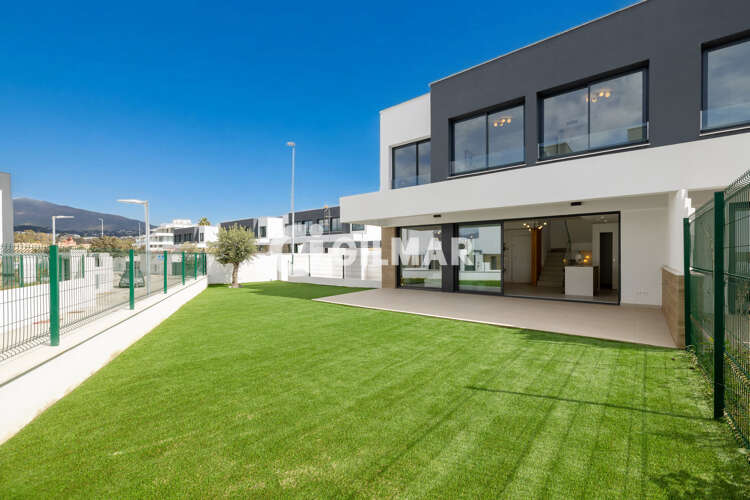 Chalet Pareado en venta en Estepona Este – Málaga | Gilmar Consulting