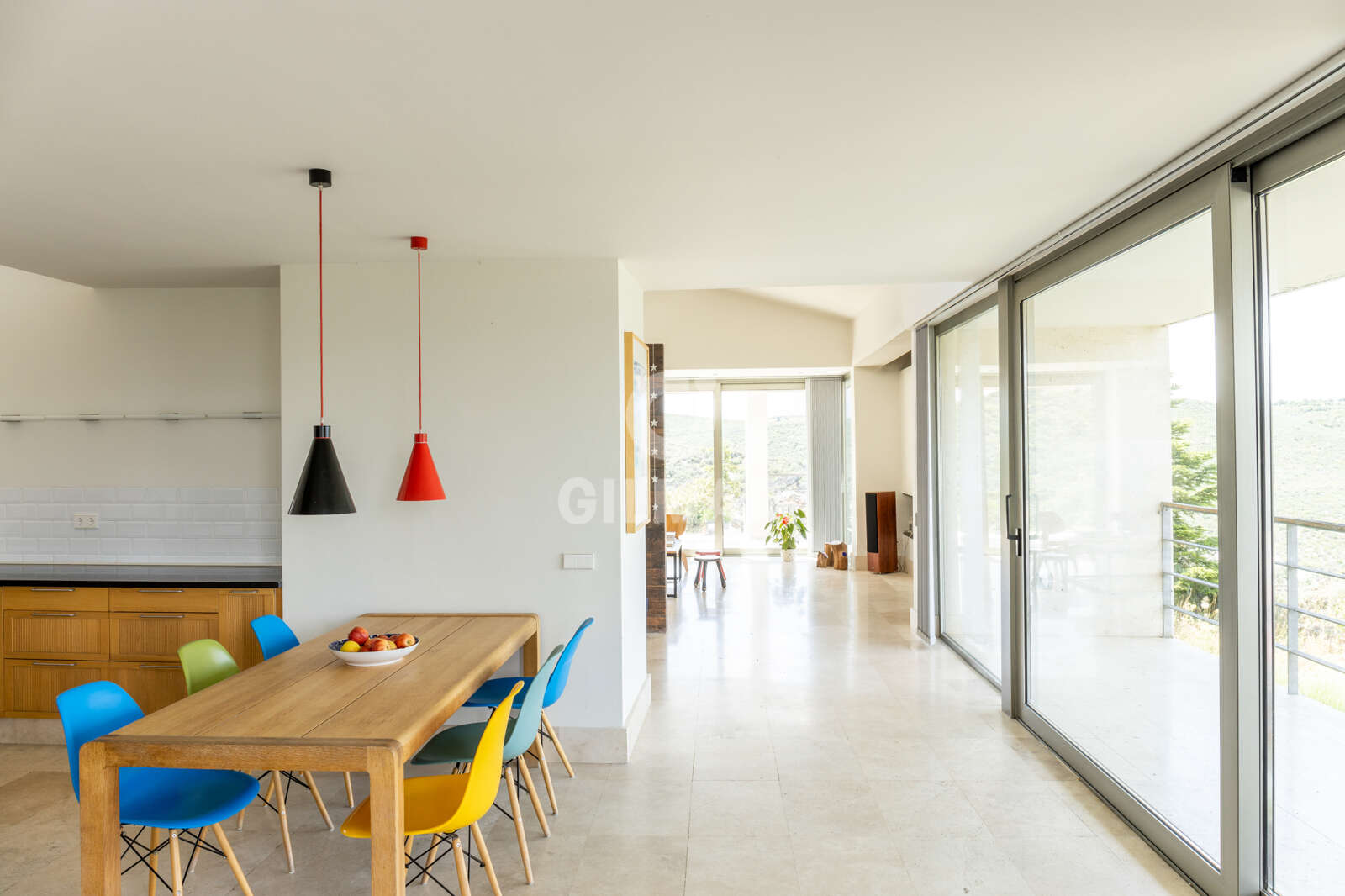 Property slider Gilmar