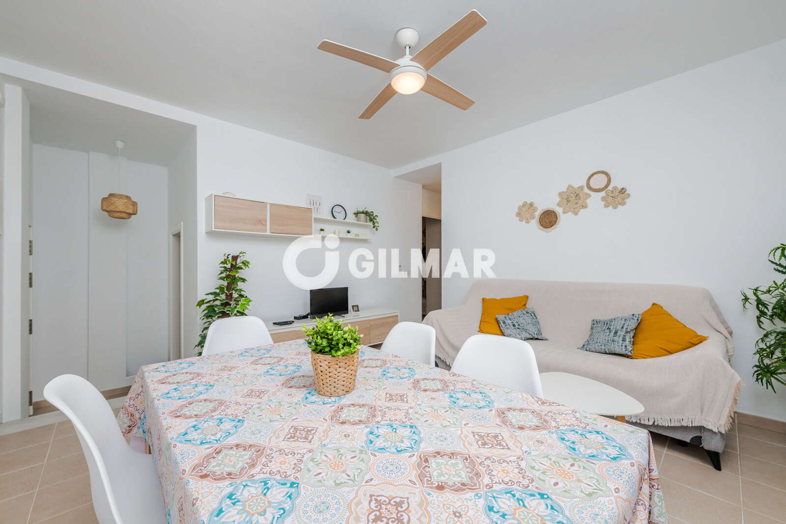 Property slider Gilmar
