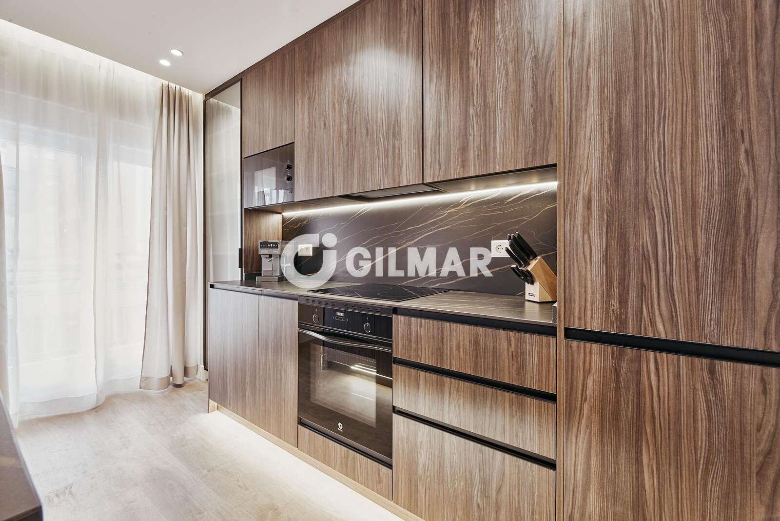 Property slider Gilmar