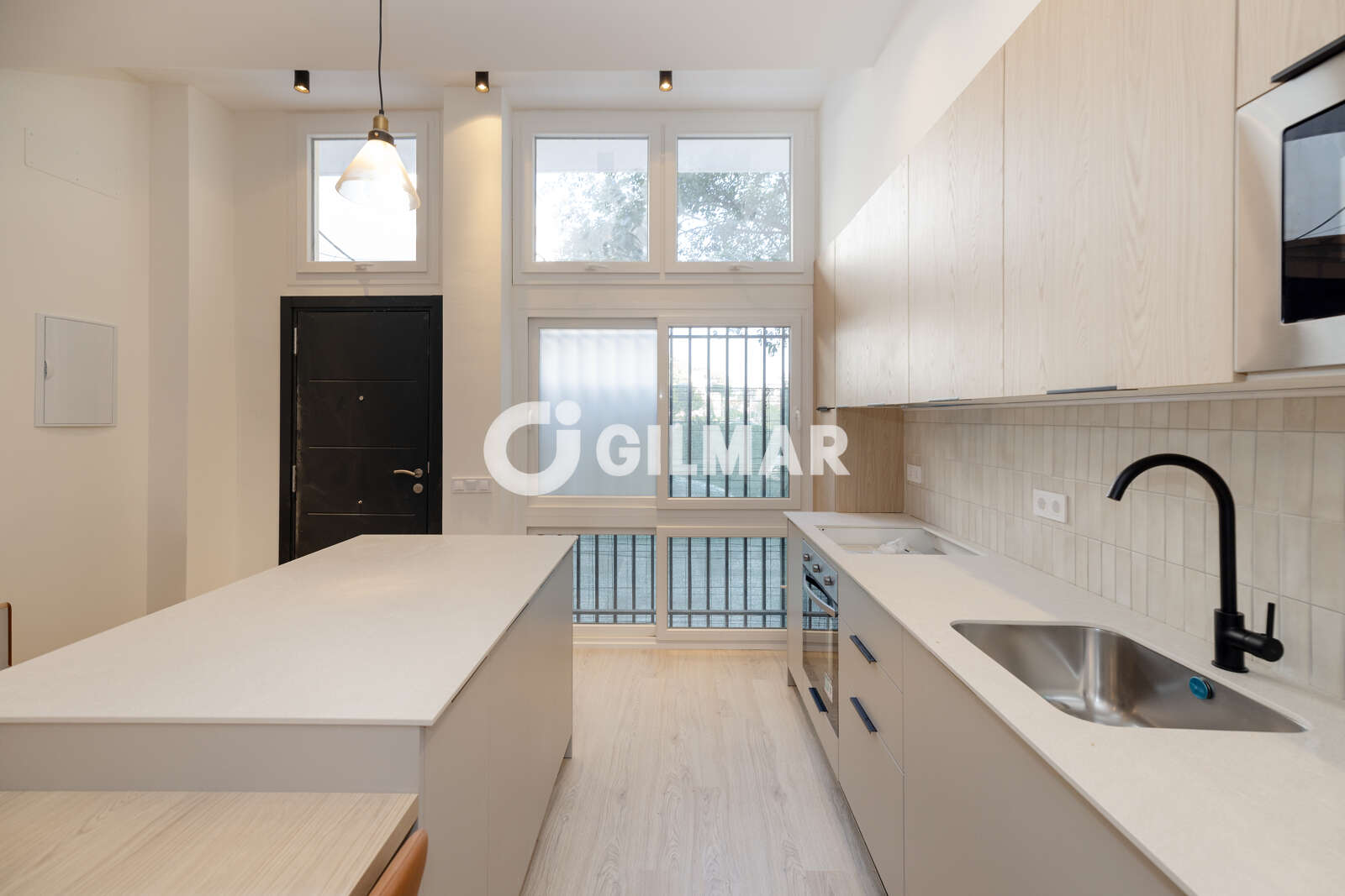 Property slider Gilmar