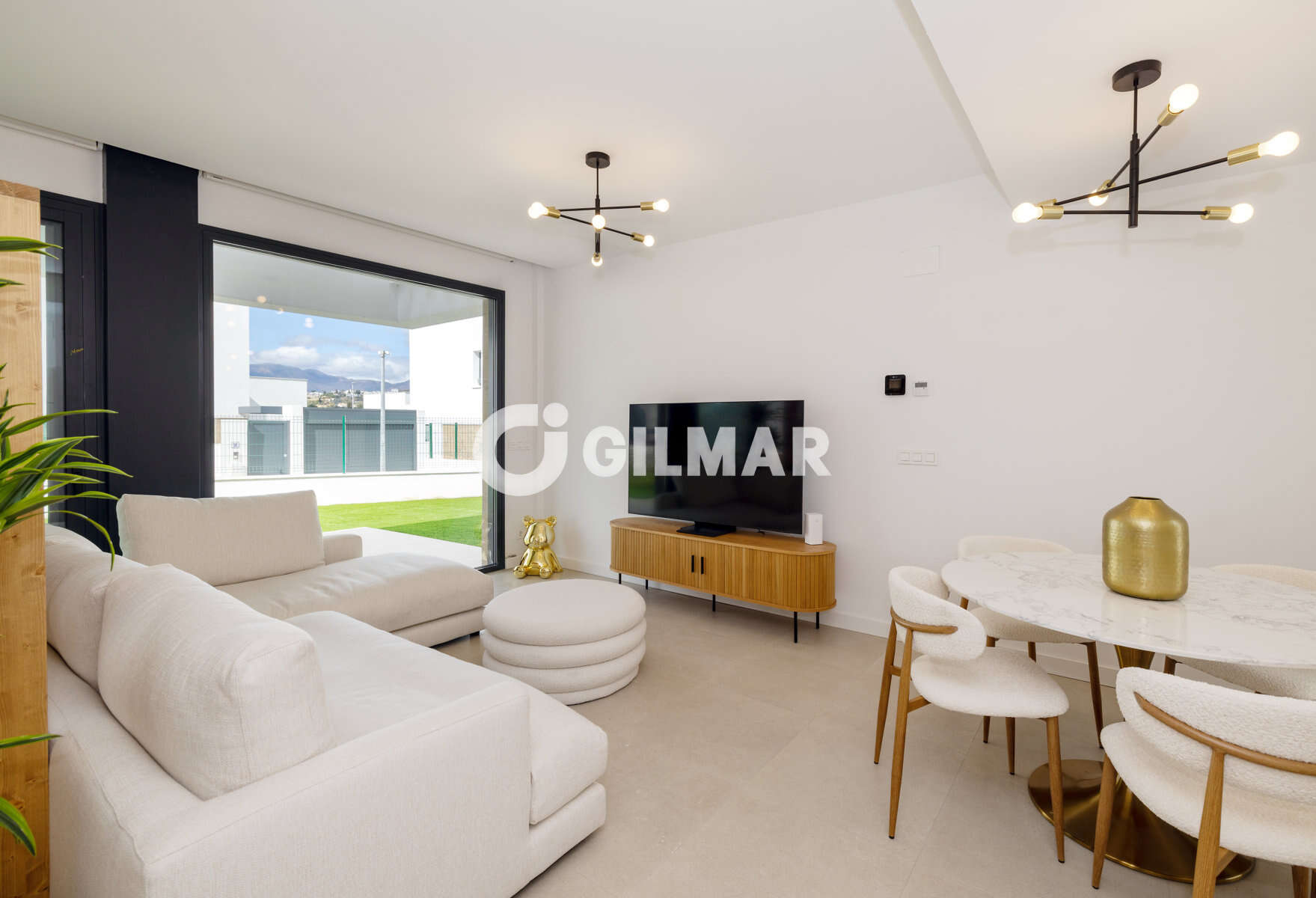 Photo of Semi-detached house