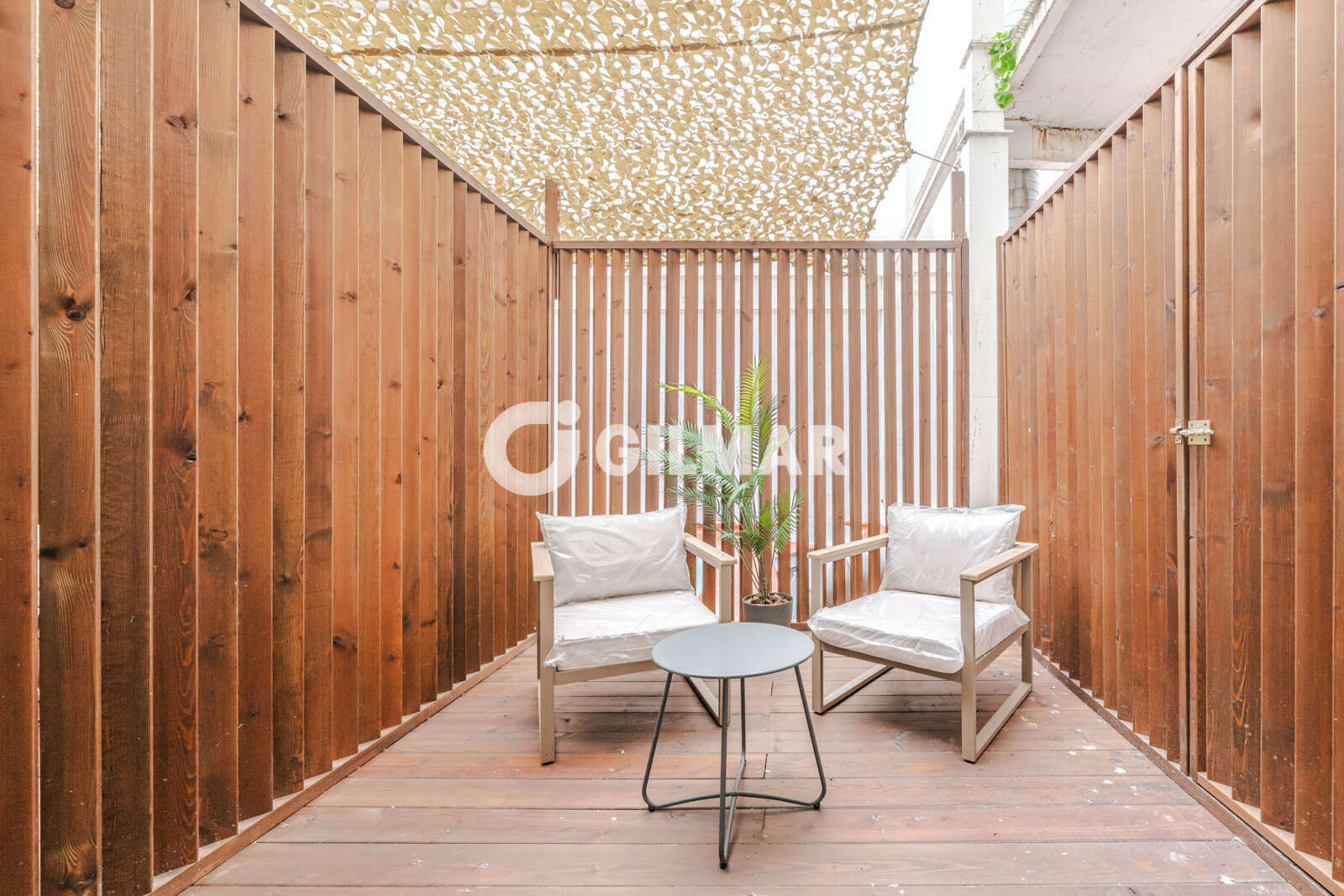 Property slider Gilmar