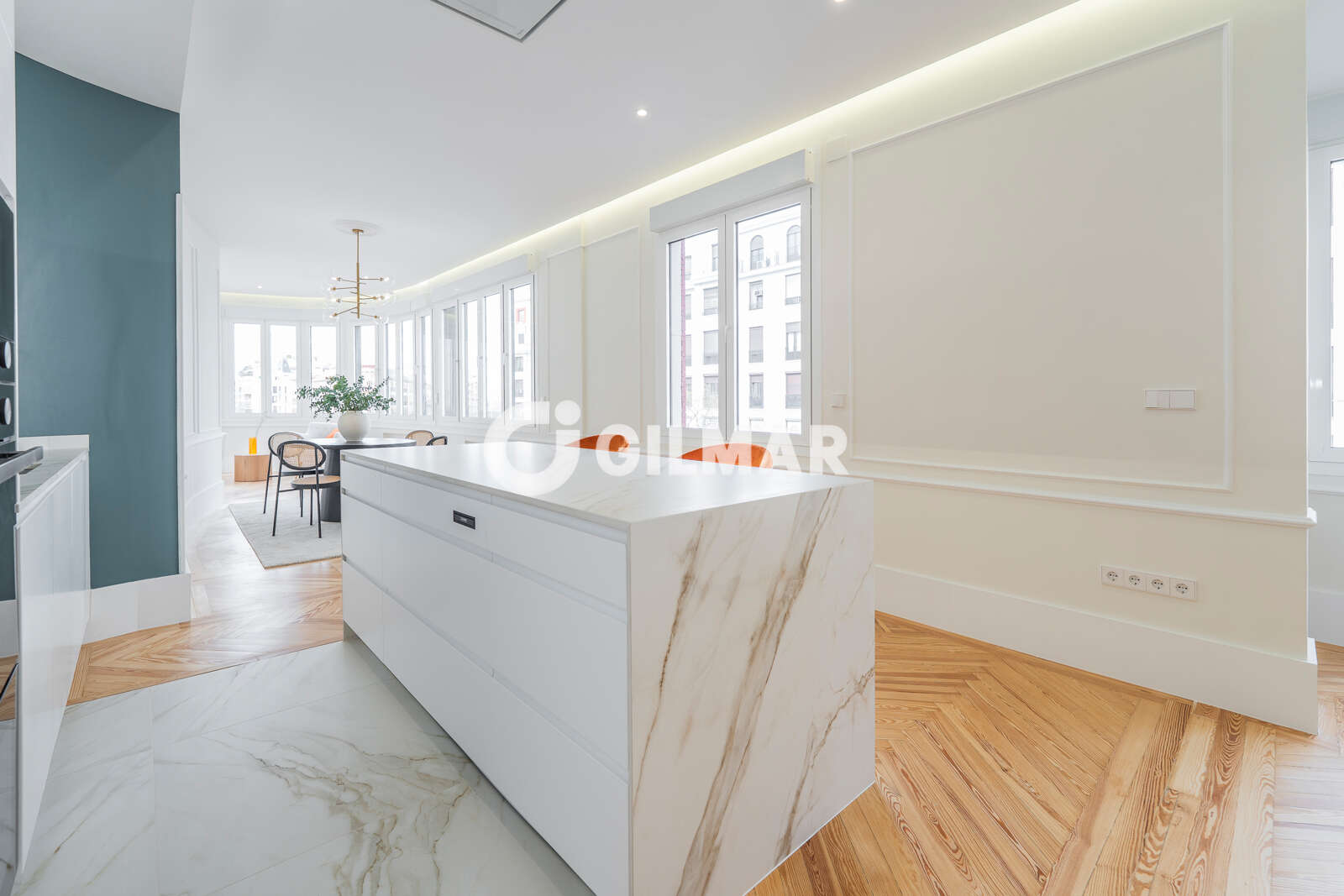 Property slider Gilmar