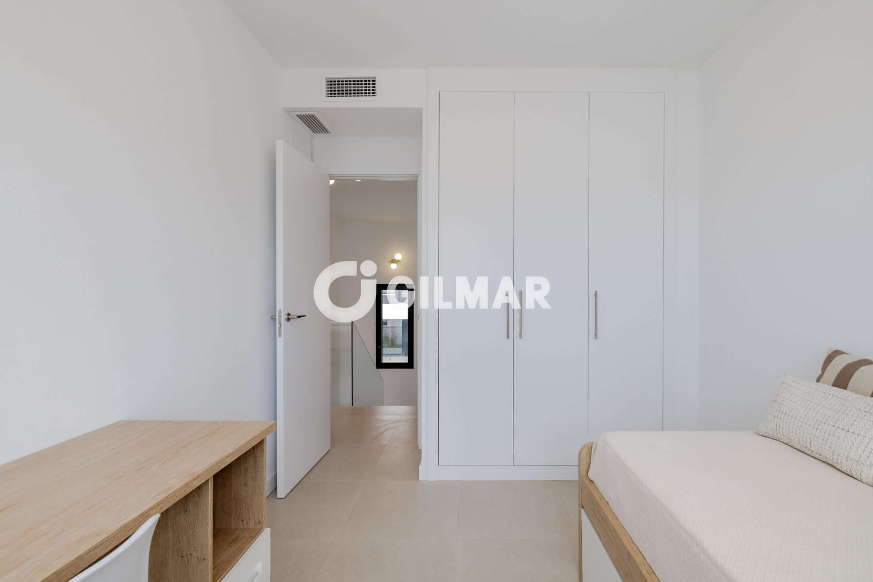 Photo of Semi-detached house