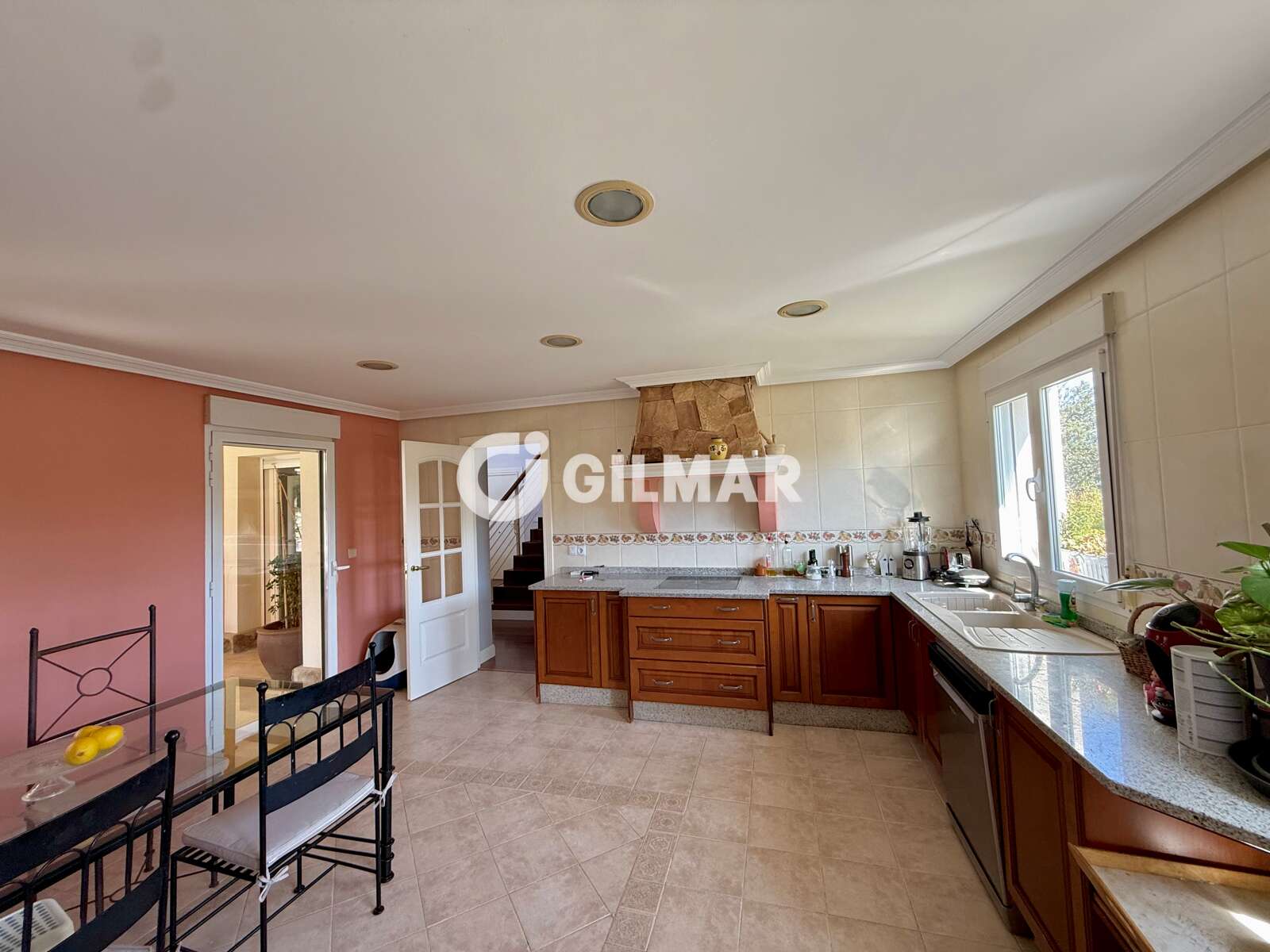 Property slider Gilmar