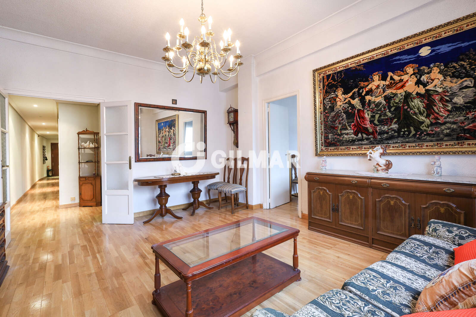 Property slider Gilmar
