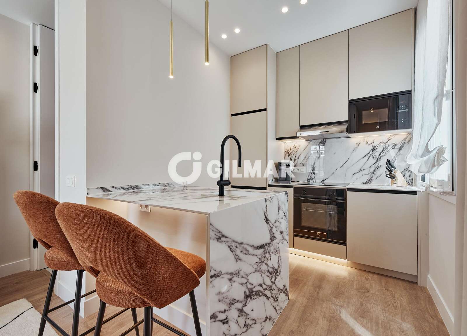 Property slider Gilmar