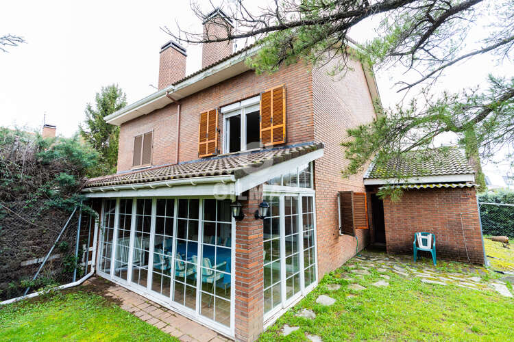 Chalet Pareado en venta en Collado Mediano / Becerril – Madrid