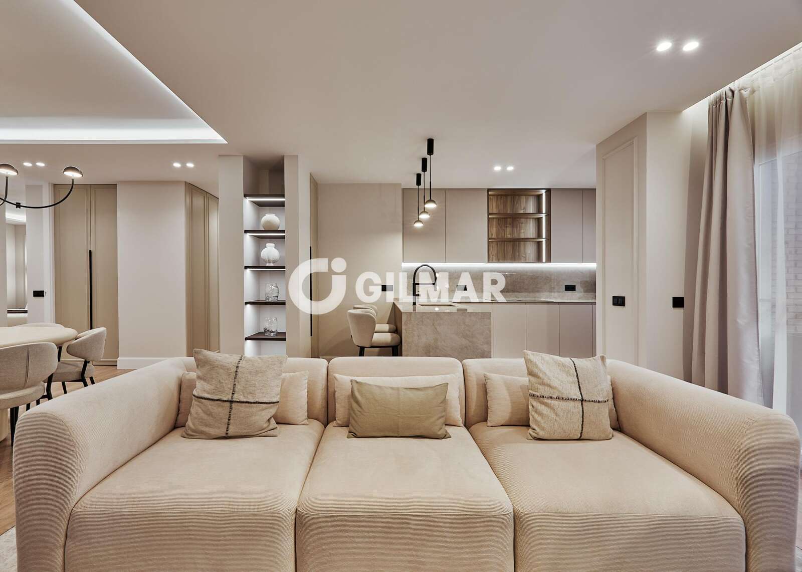 Property slider Gilmar