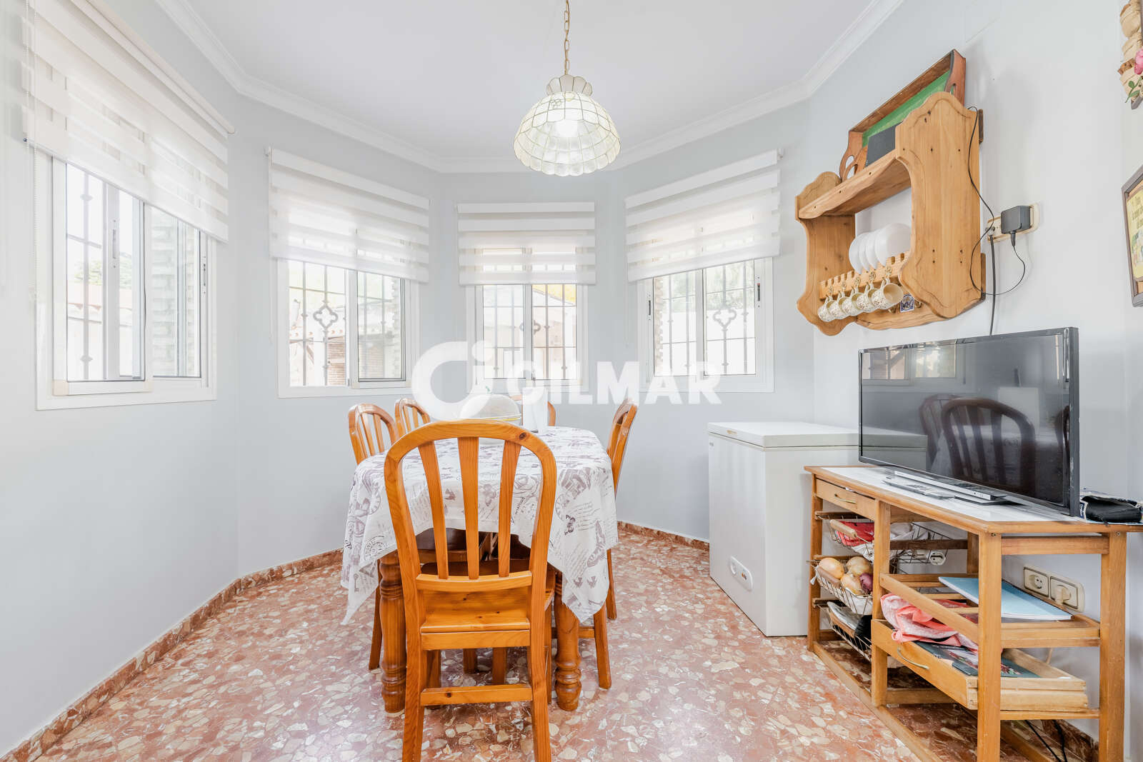 Property slider Gilmar