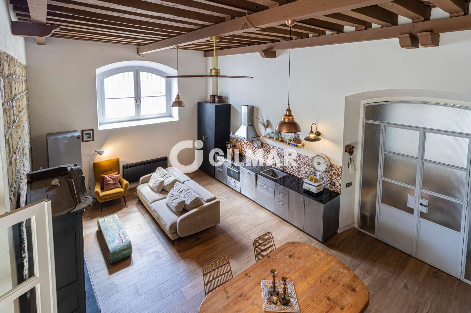 Property slider Gilmar