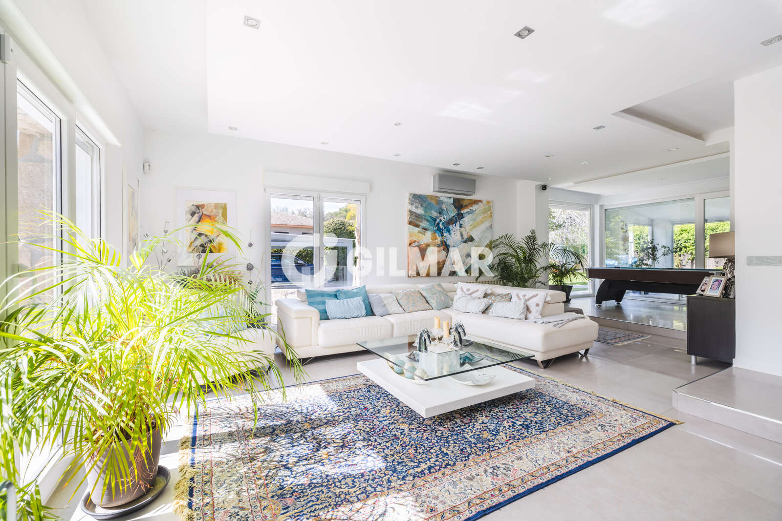 Property slider Gilmar