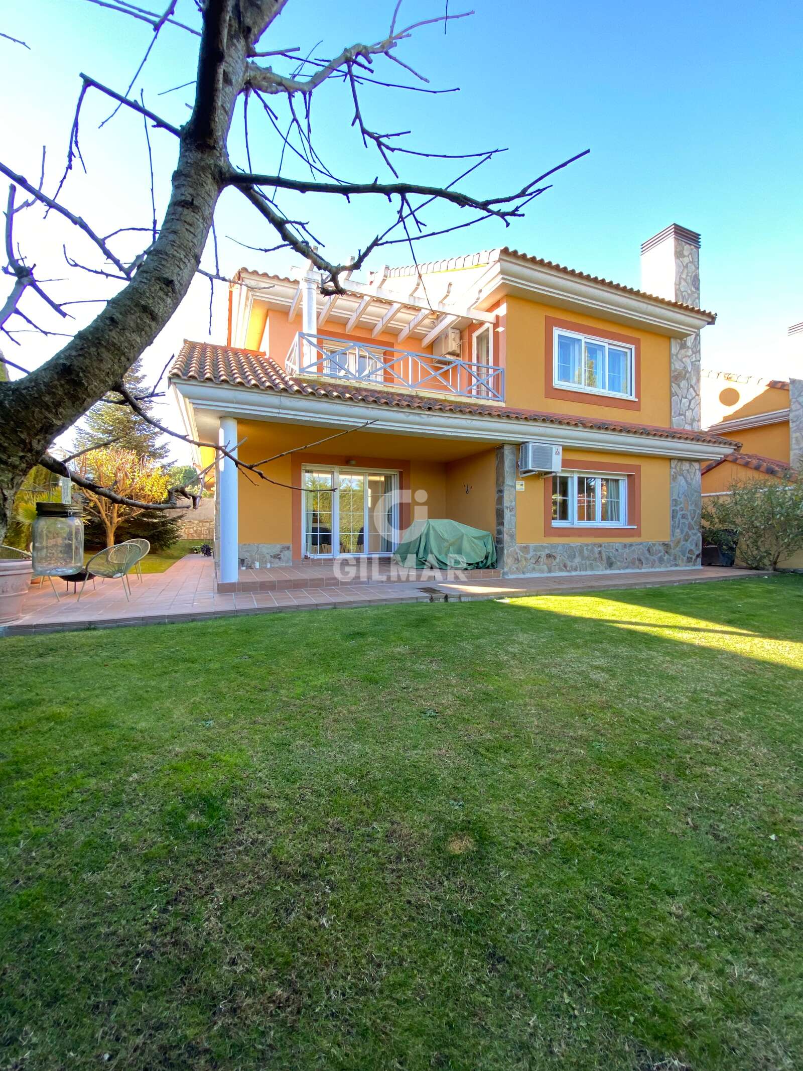 Property slider Gilmar