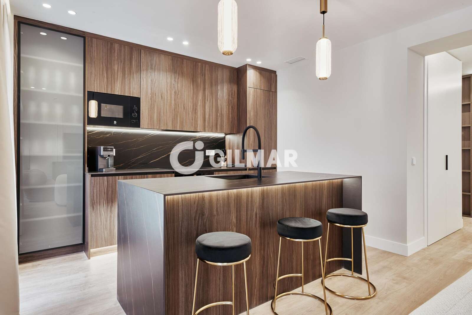 Property slider Gilmar
