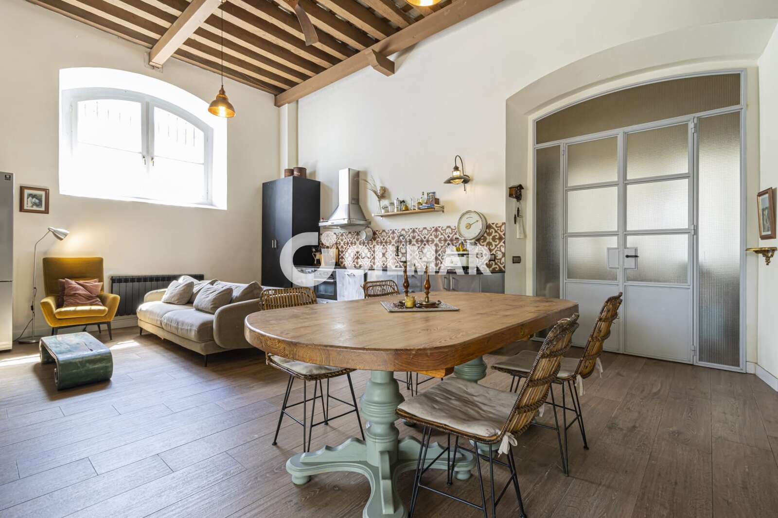 Property slider Gilmar