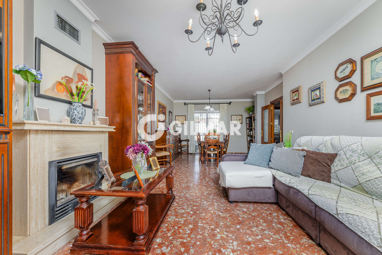 Property slider Gilmar