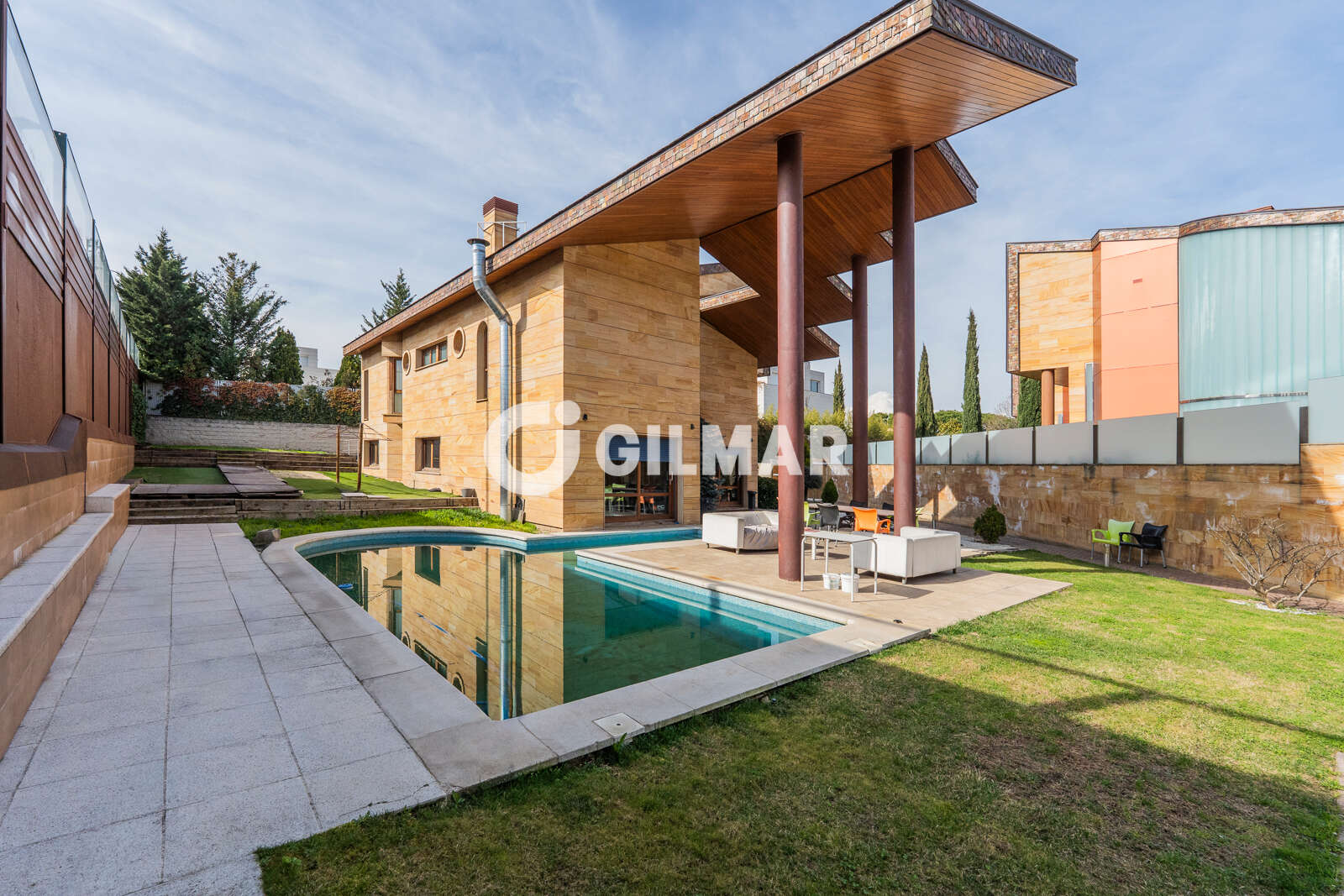Property slider Gilmar