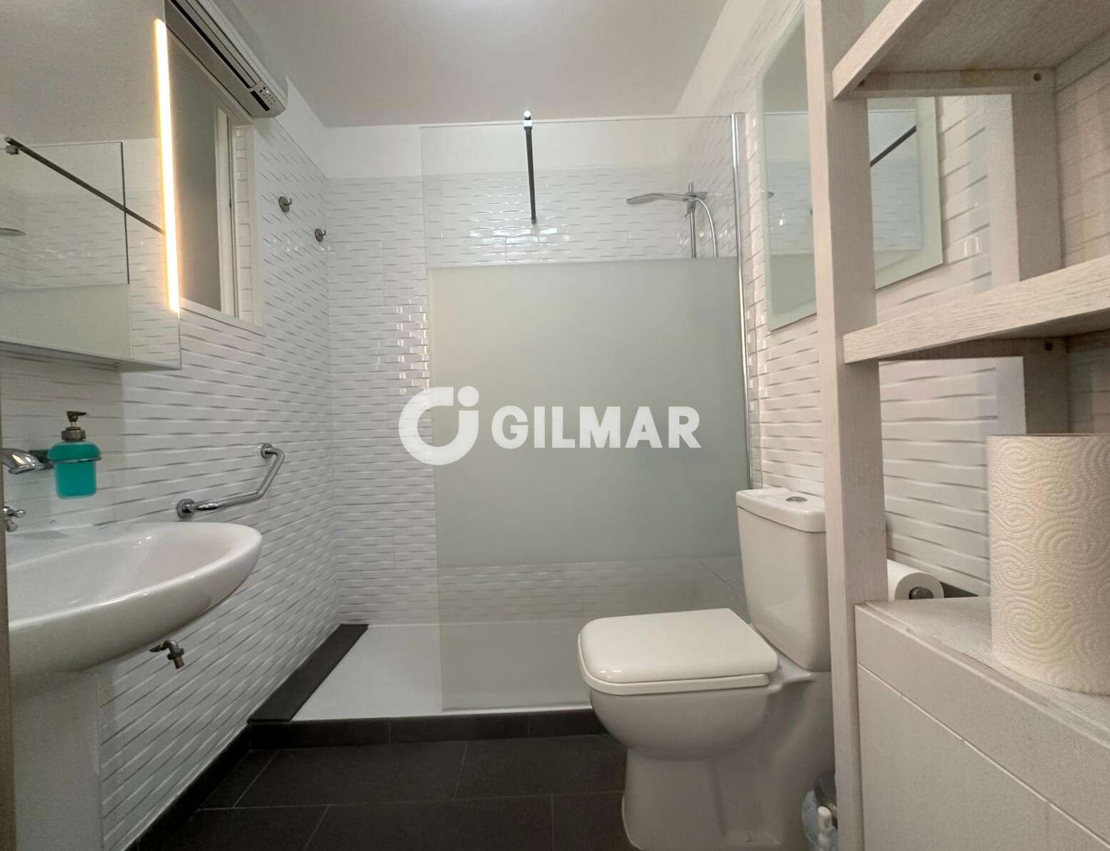 Property slider Gilmar