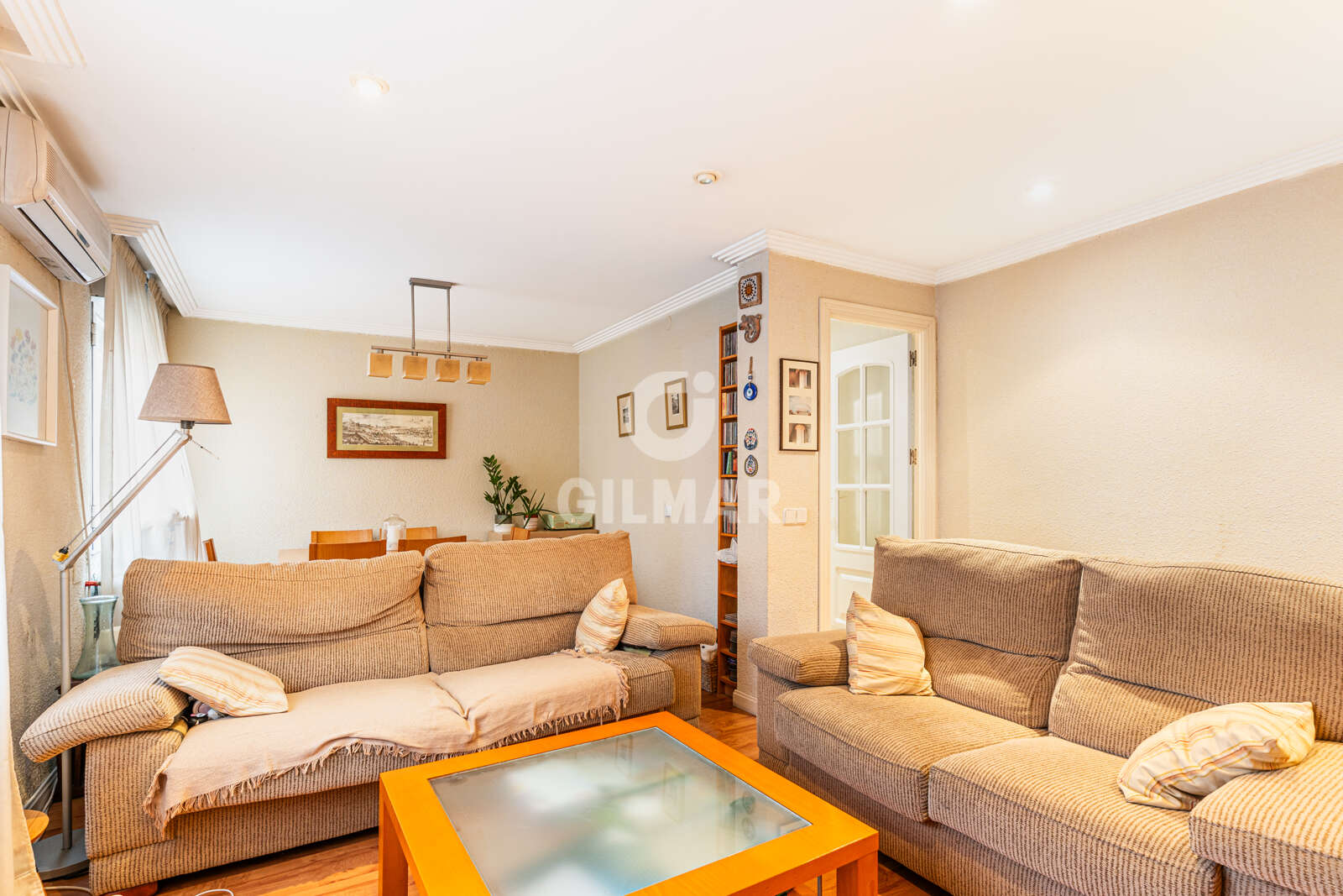 Property slider Gilmar