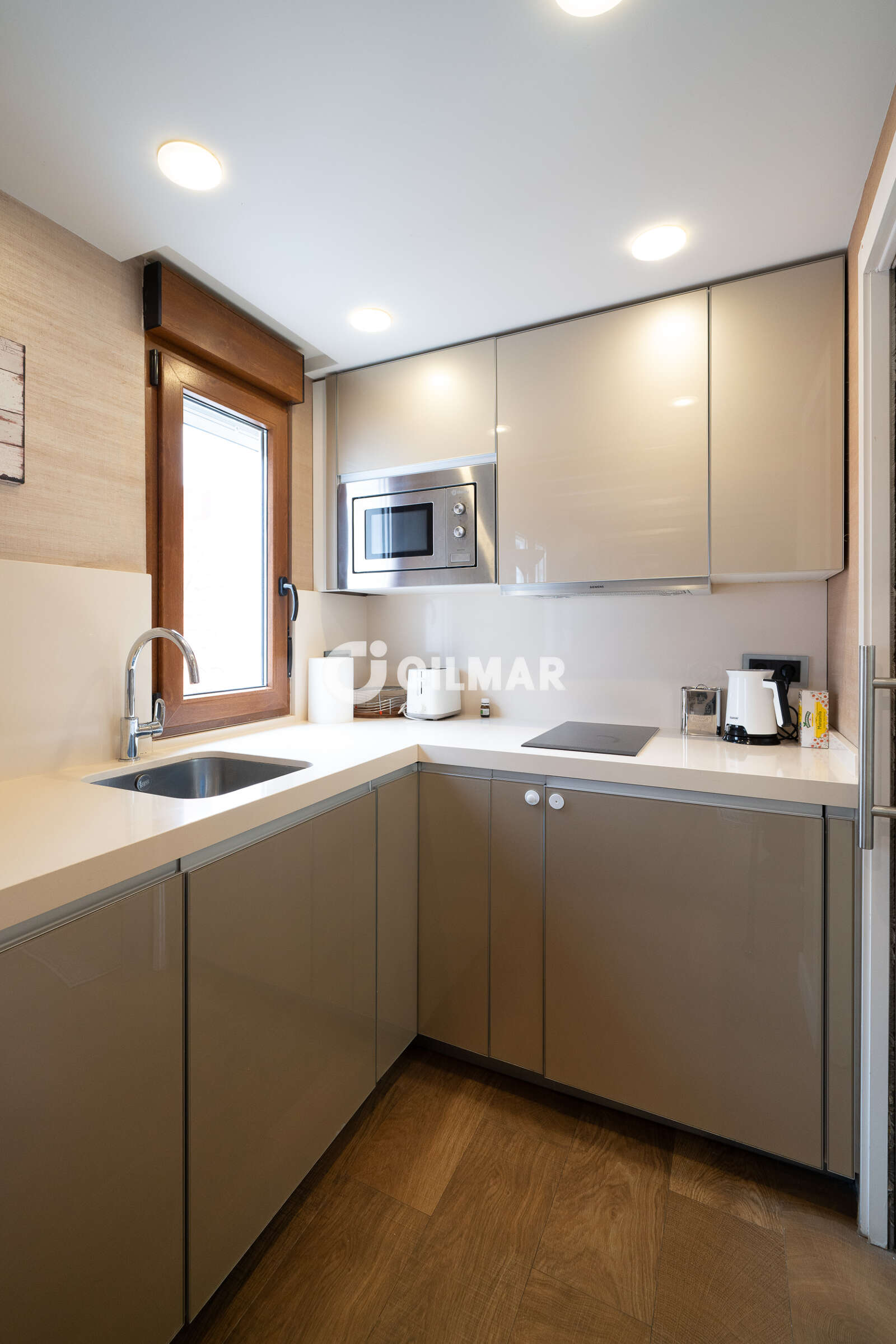 Property slider Gilmar