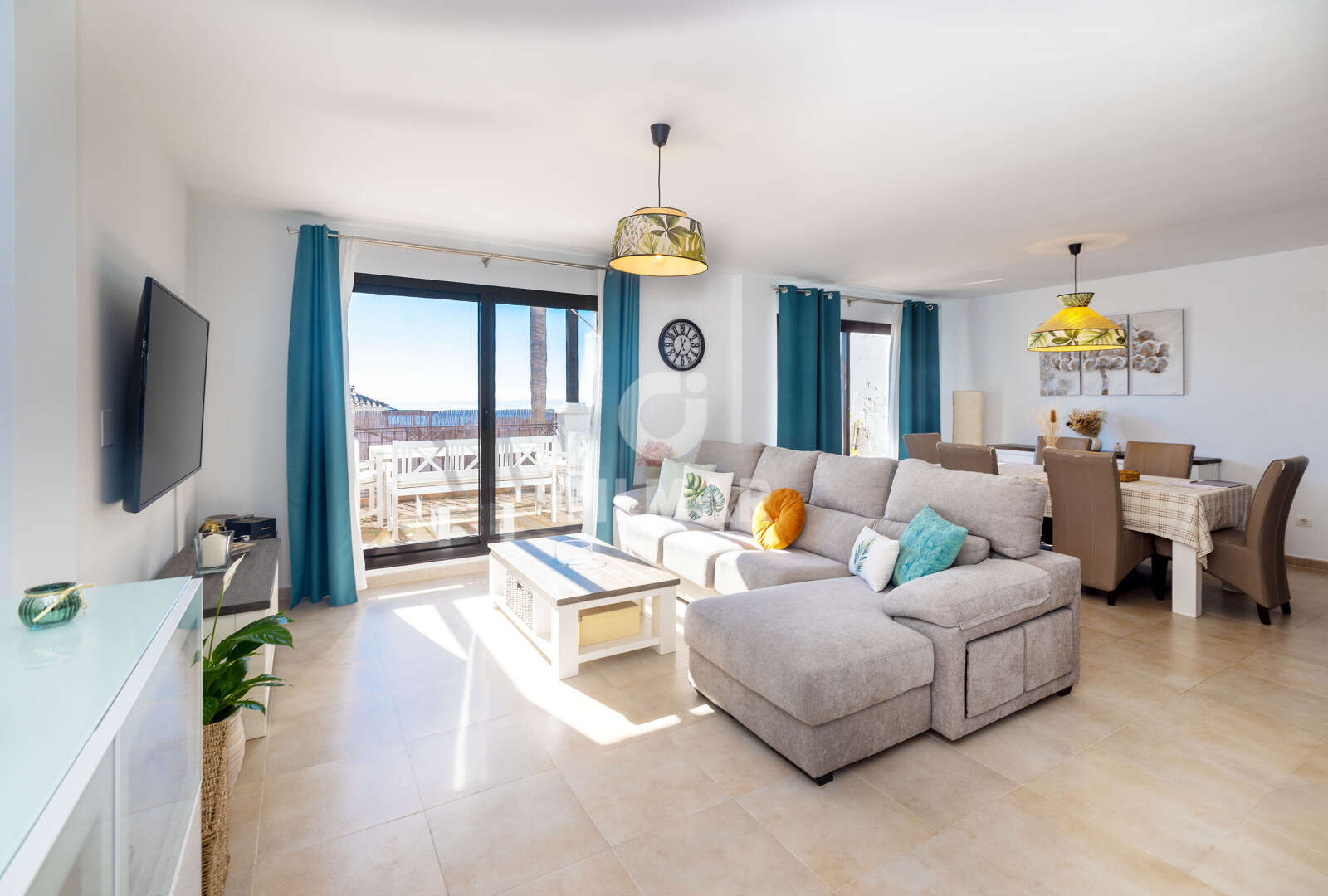Property slider Gilmar