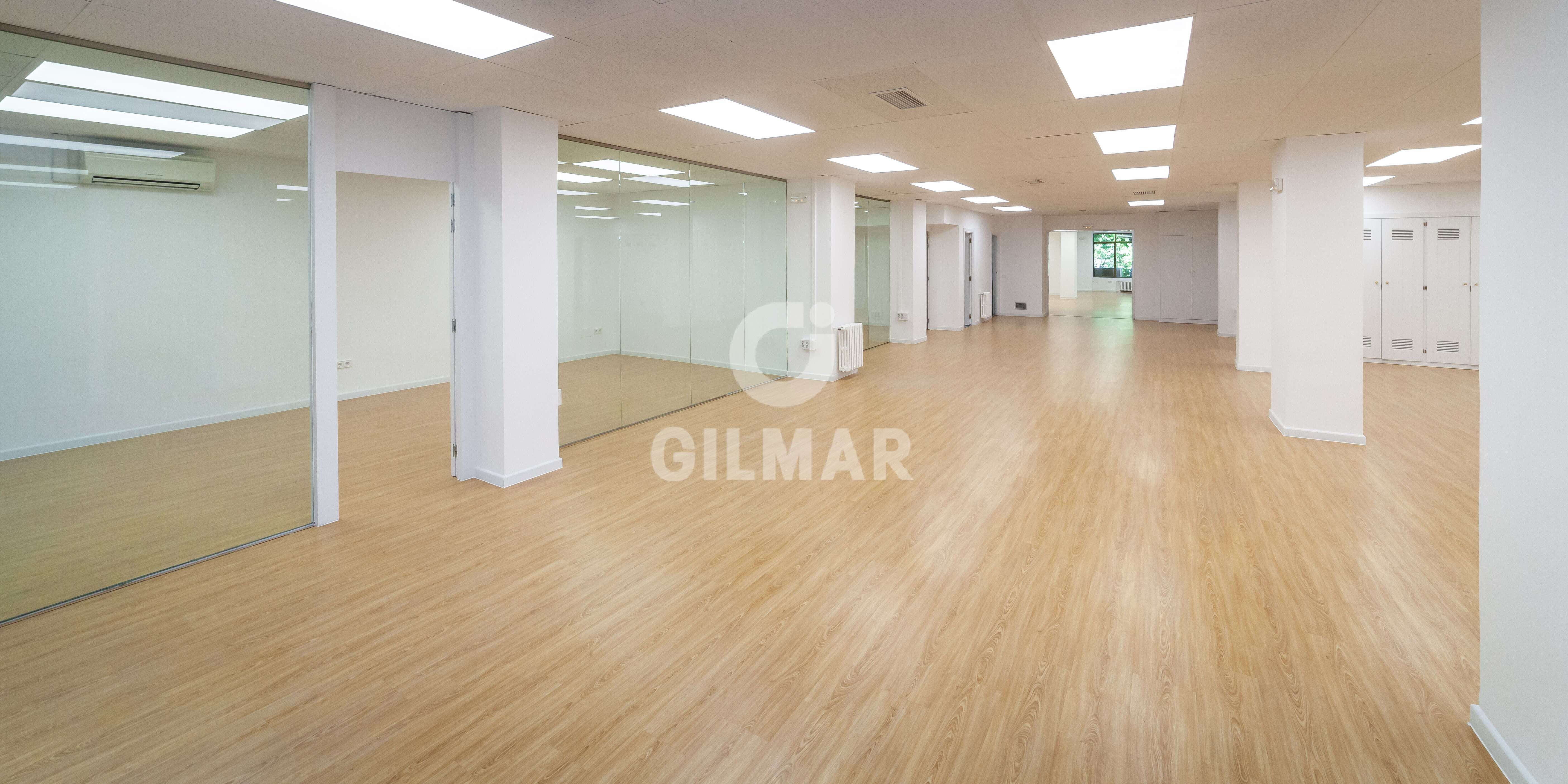 Oficina en venta en Nueva España – Madrid