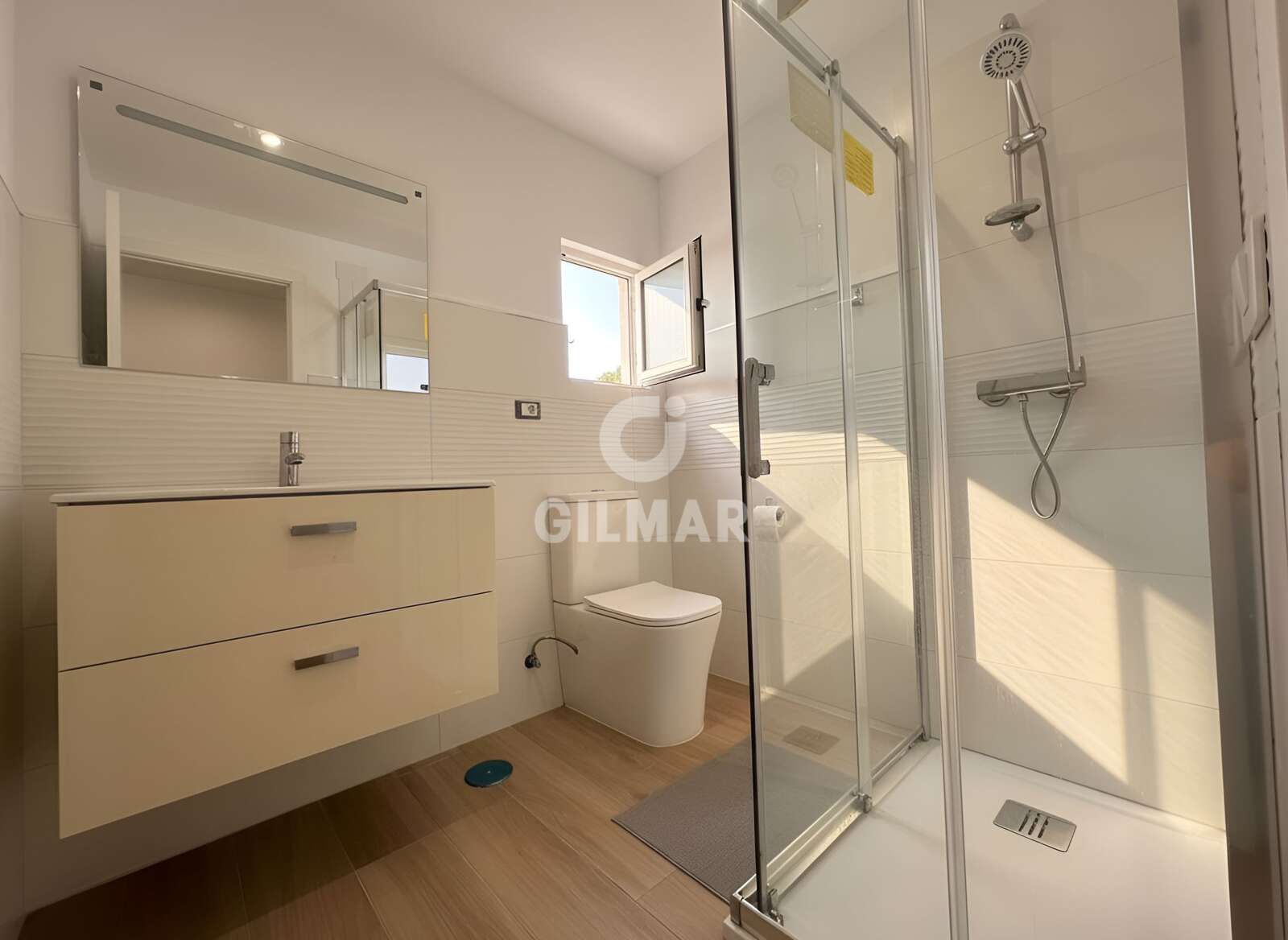 Property slider Gilmar