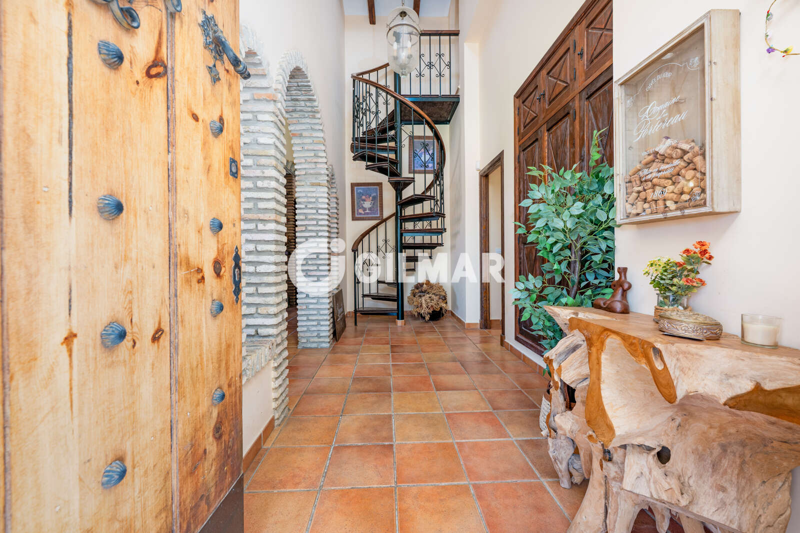 Property slider Gilmar