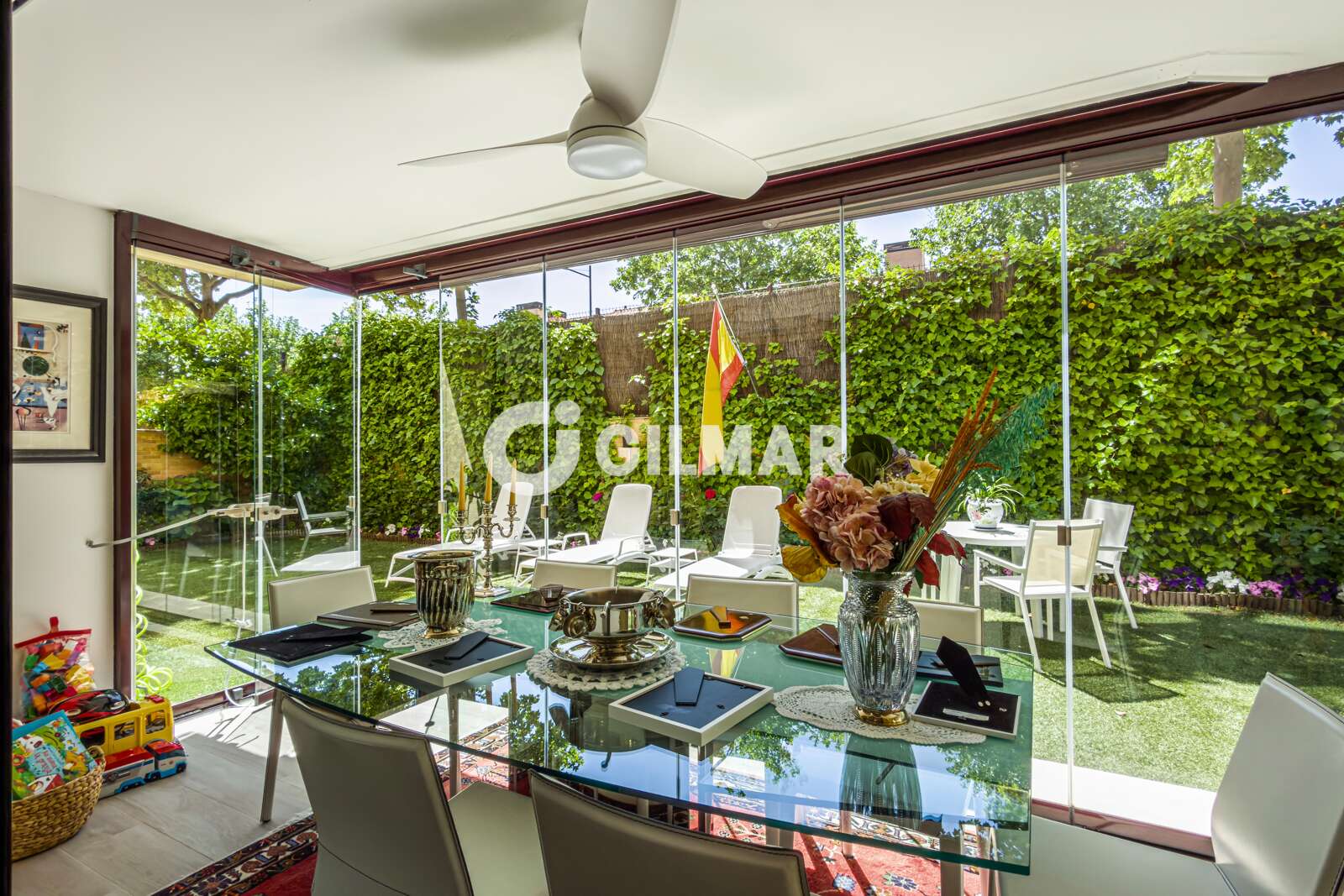 Property slider Gilmar