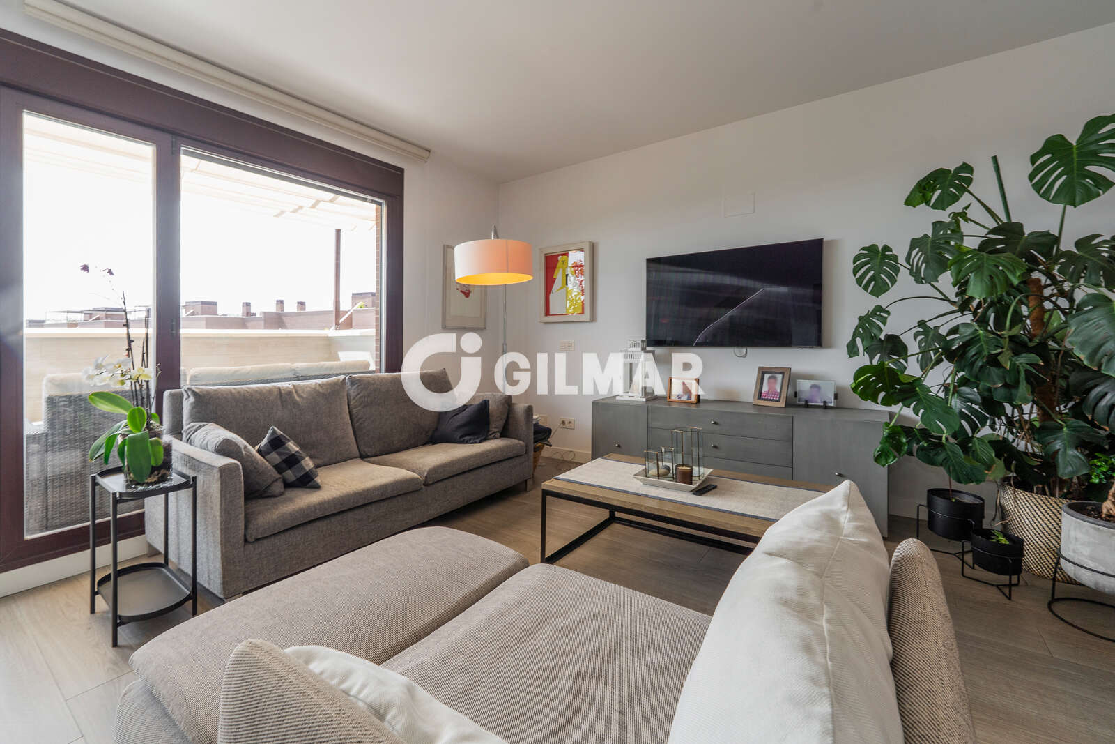 Property slider Gilmar
