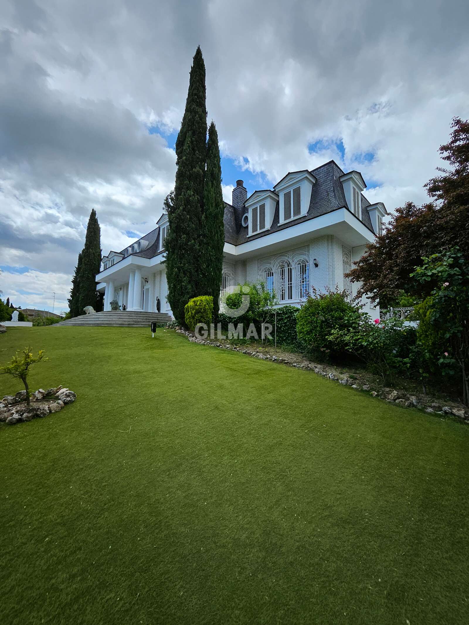 Property slider Gilmar