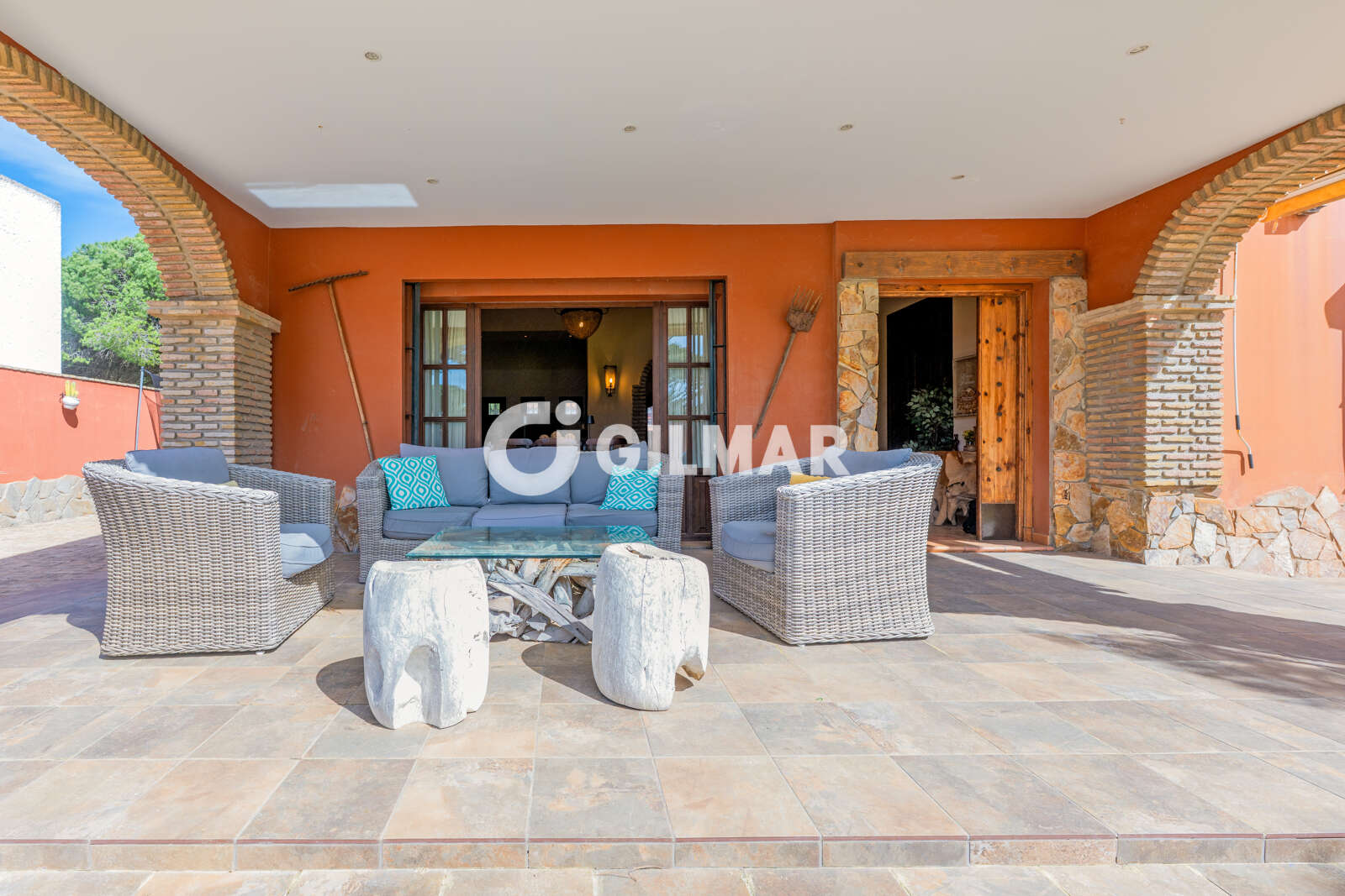 Property slider Gilmar