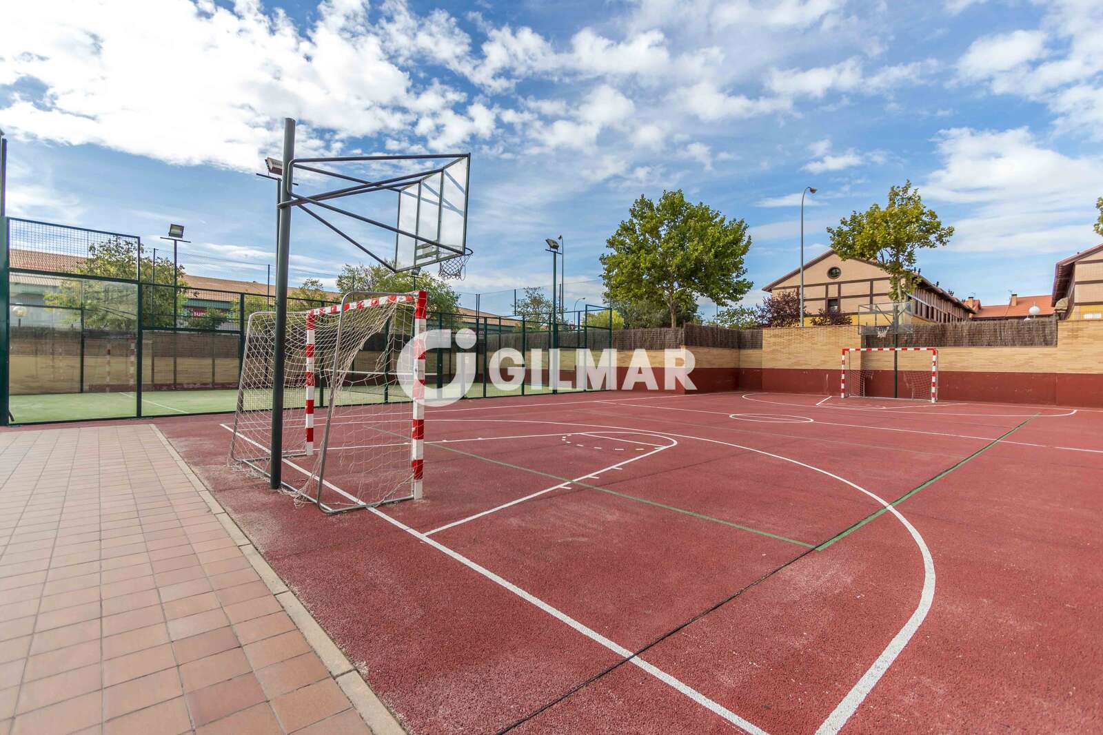 Property slider Gilmar