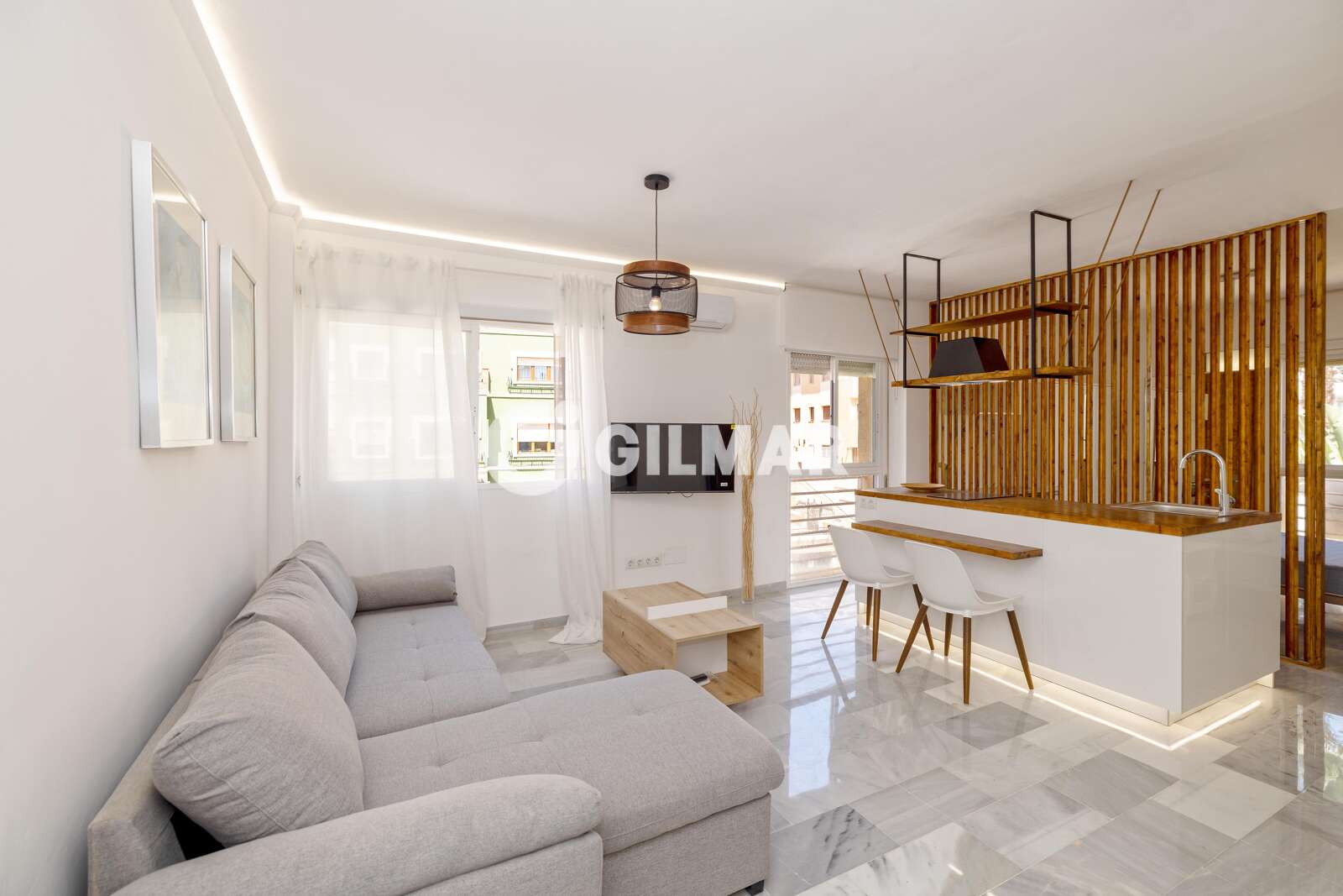 Property slider Gilmar