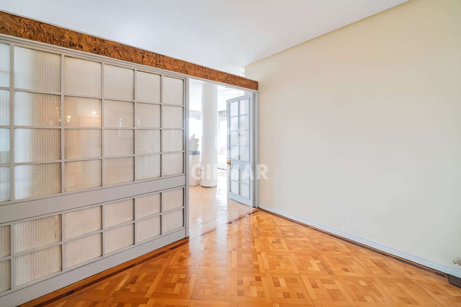 Property slider Gilmar