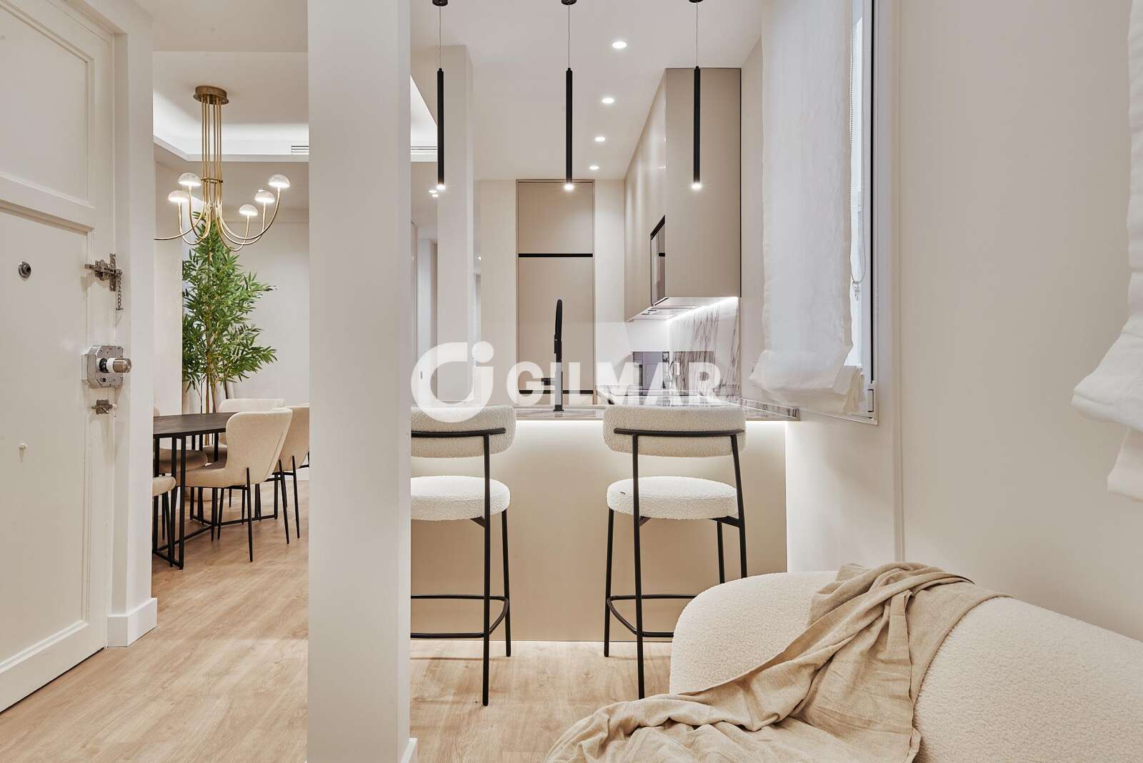 Property slider Gilmar