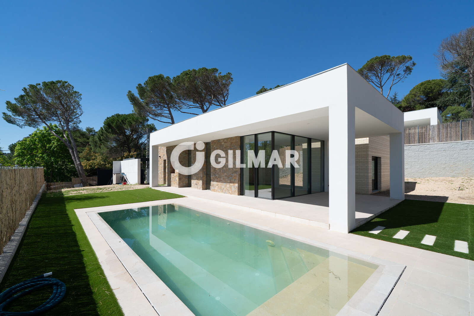 Property slider Gilmar