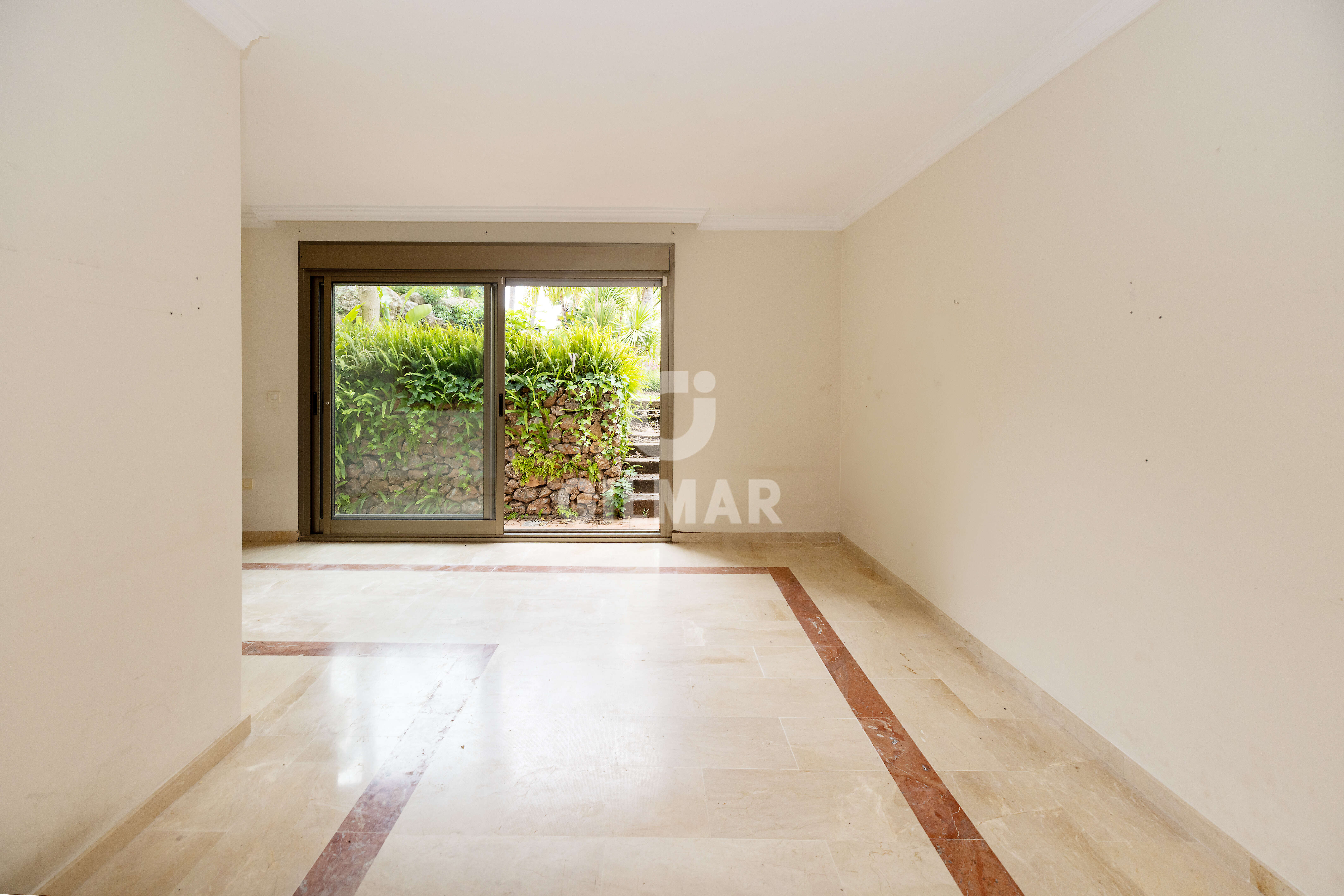 Photo of Semi-detached house