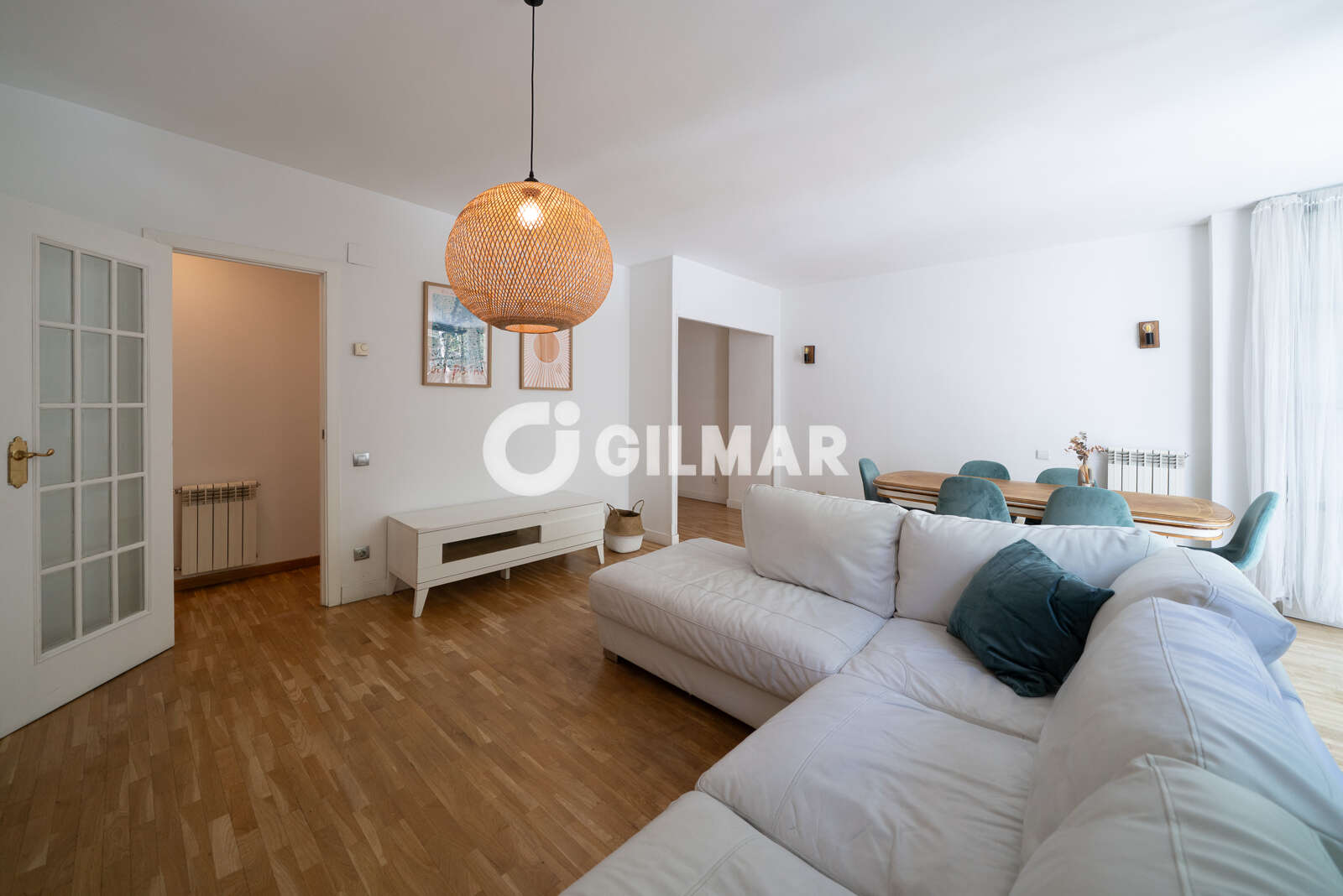 Property slider Gilmar