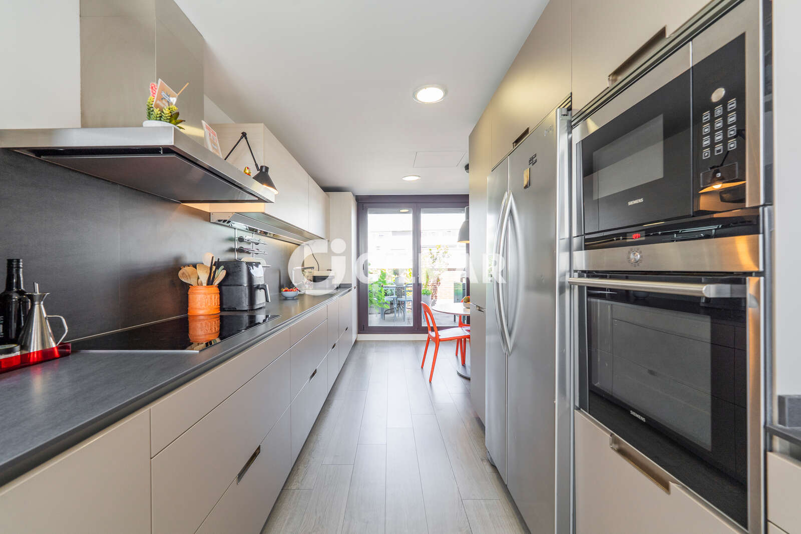 Property slider Gilmar
