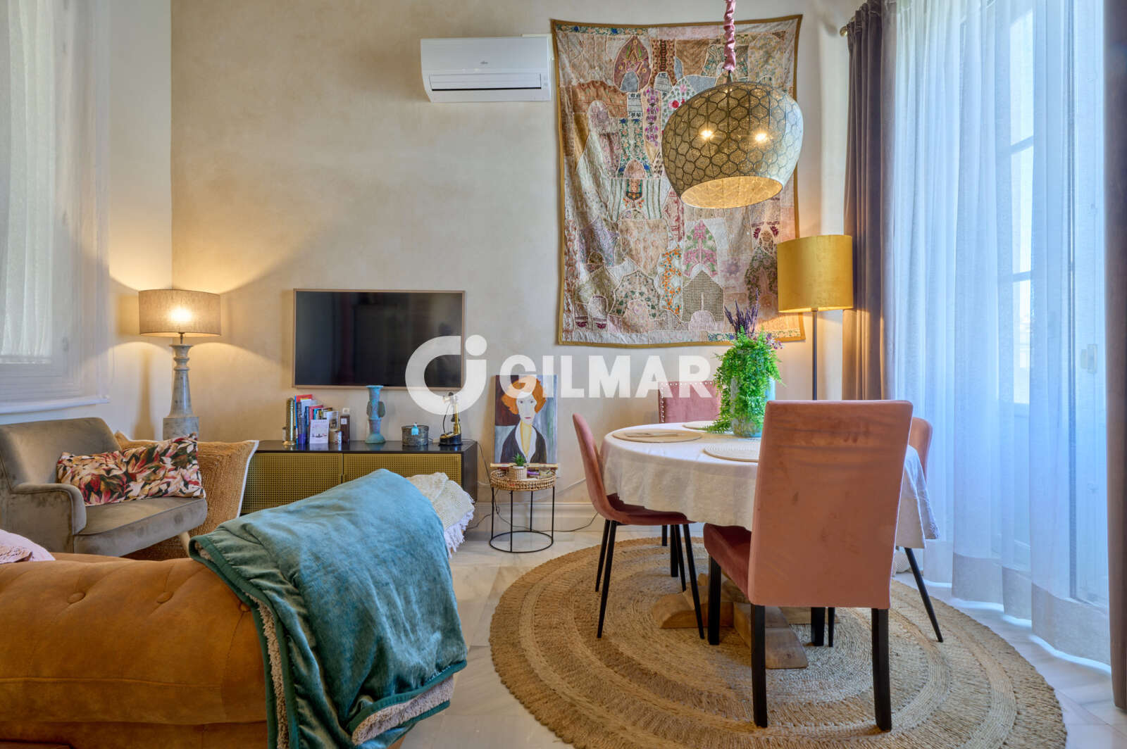 Property slider Gilmar