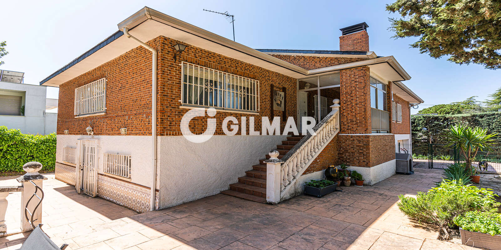 Property slider Gilmar