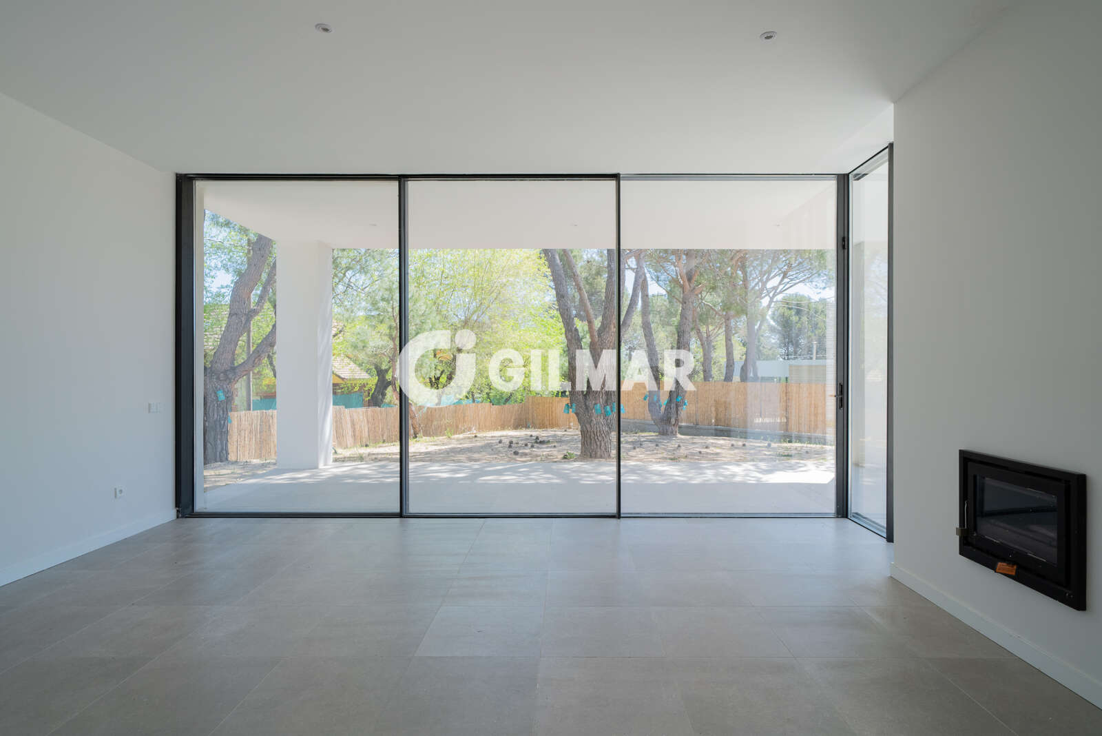 Property slider Gilmar
