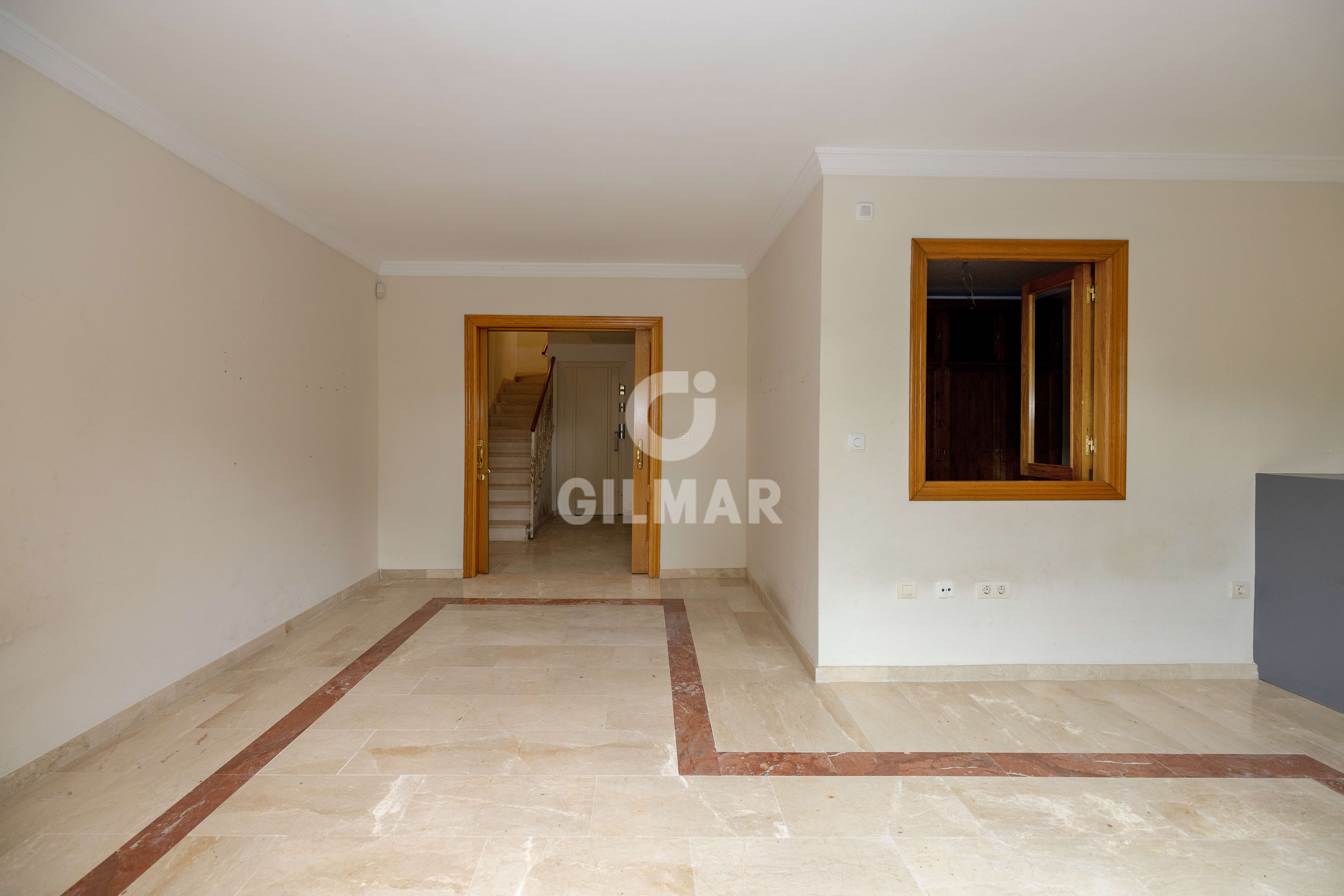 Photo of Semi-detached house