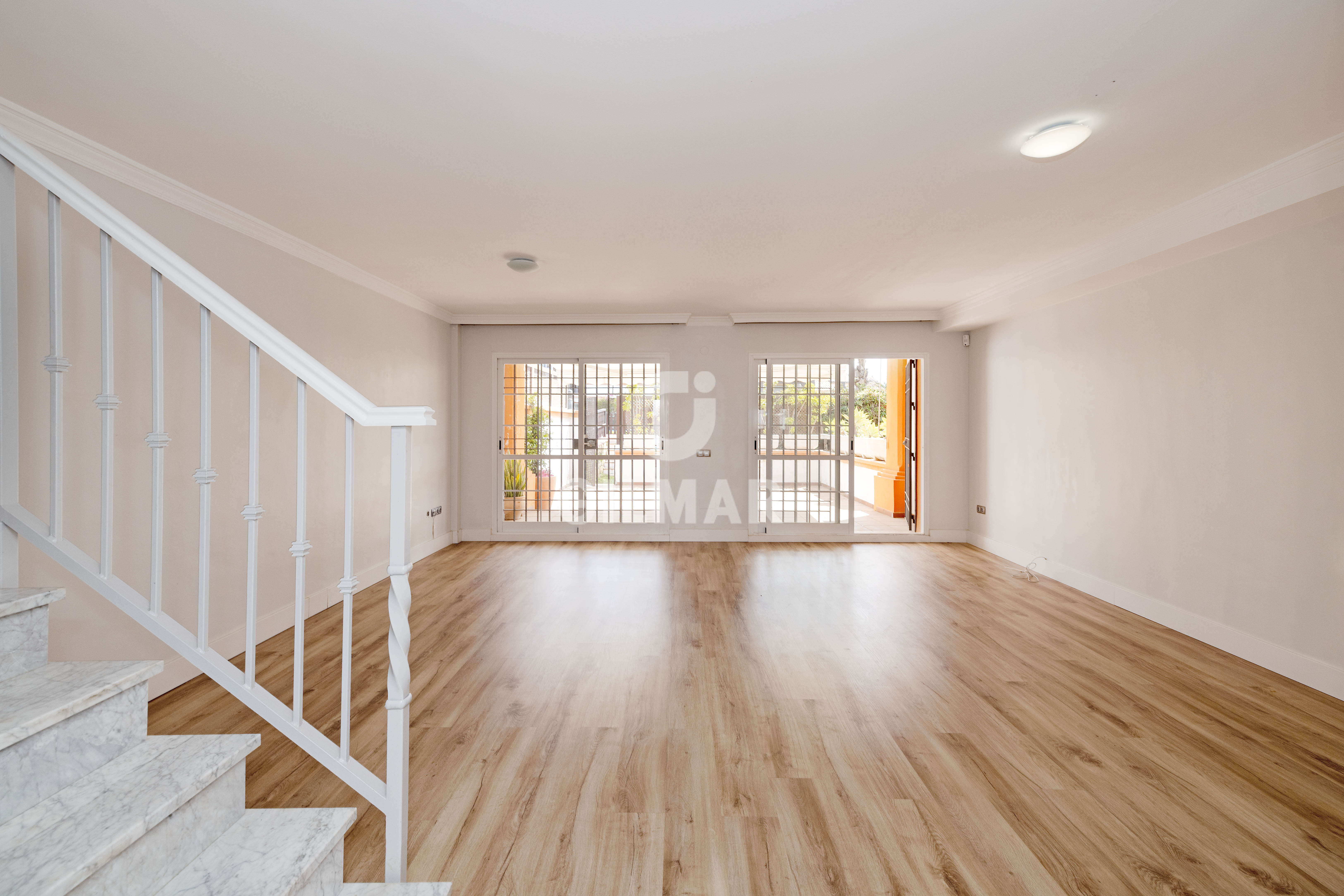 Photo of Semi-detached house