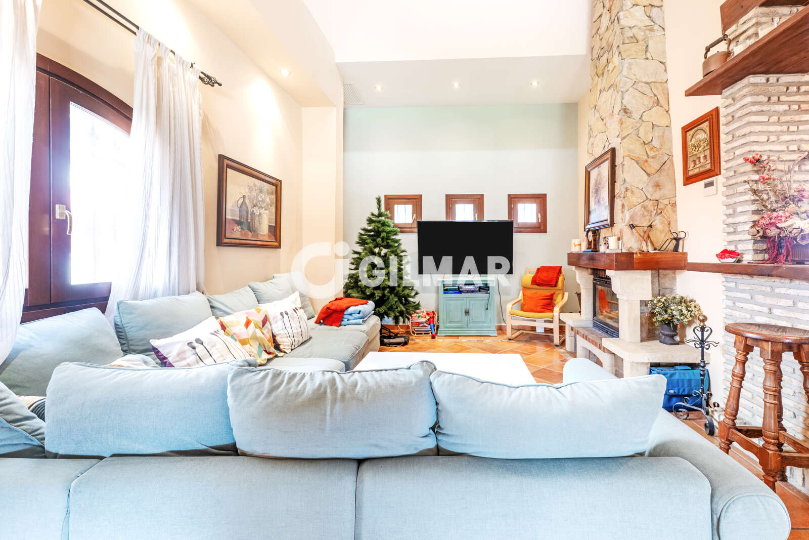 Property slider Gilmar