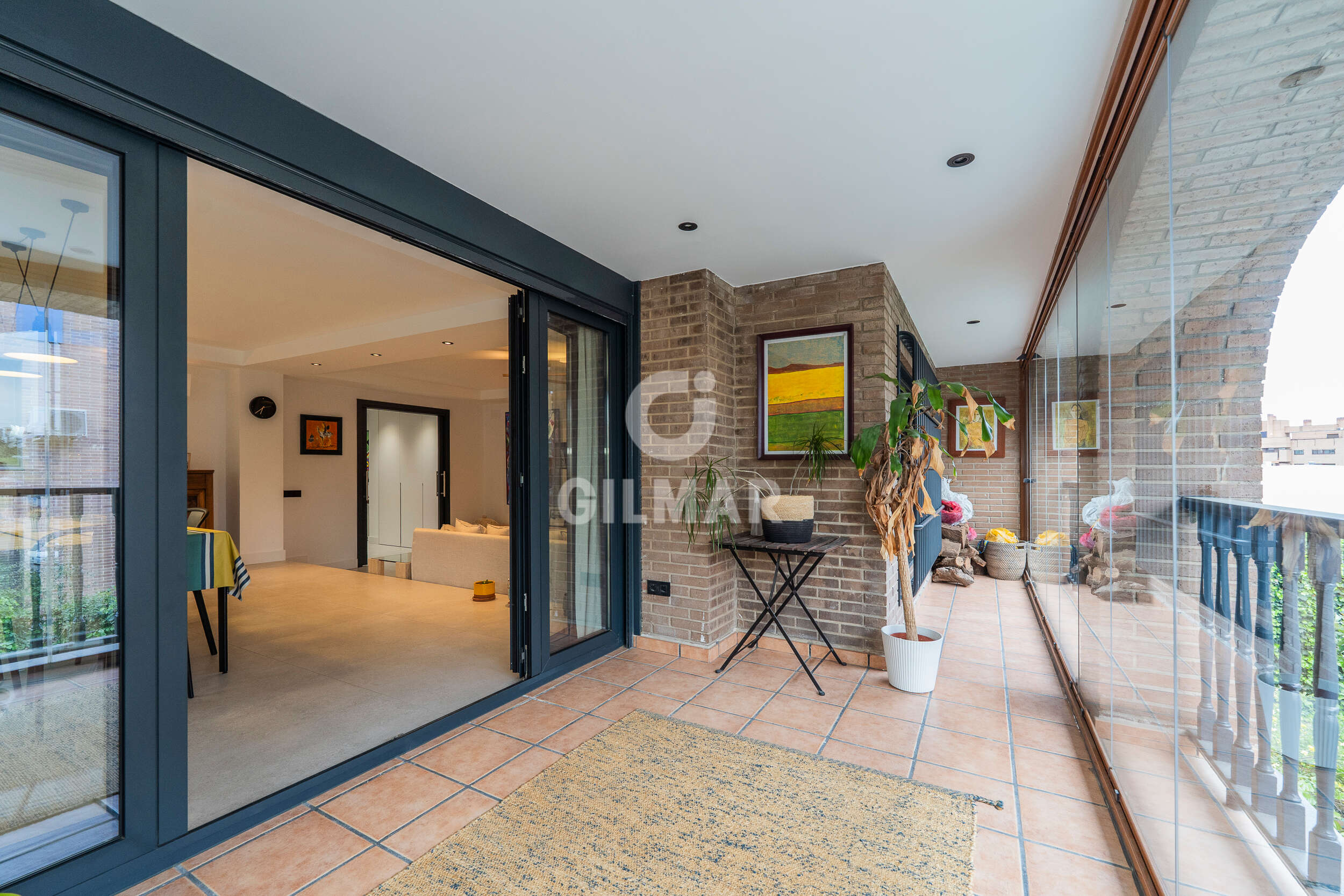 Photo of Semi-detached house