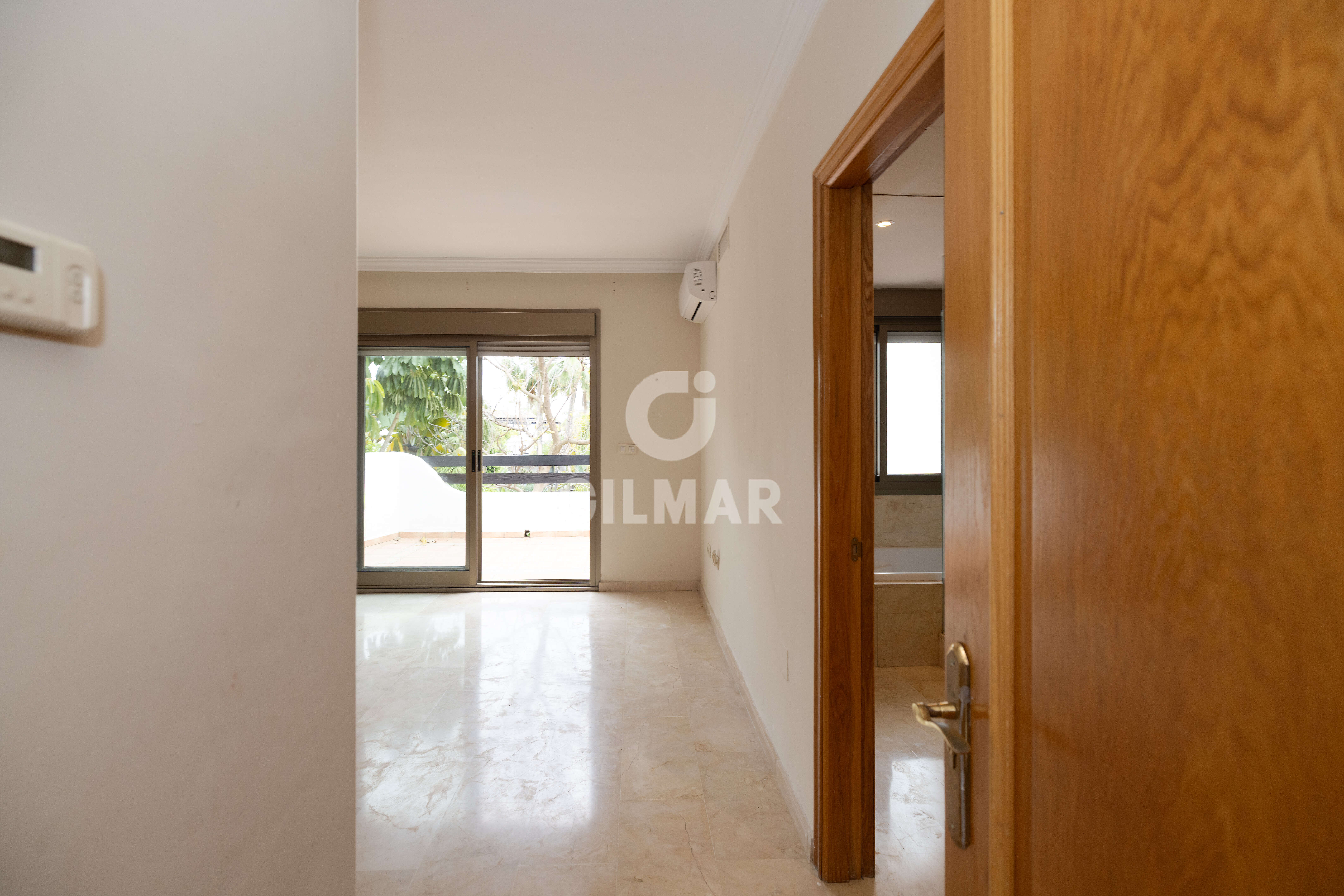 Photo of Semi-detached house