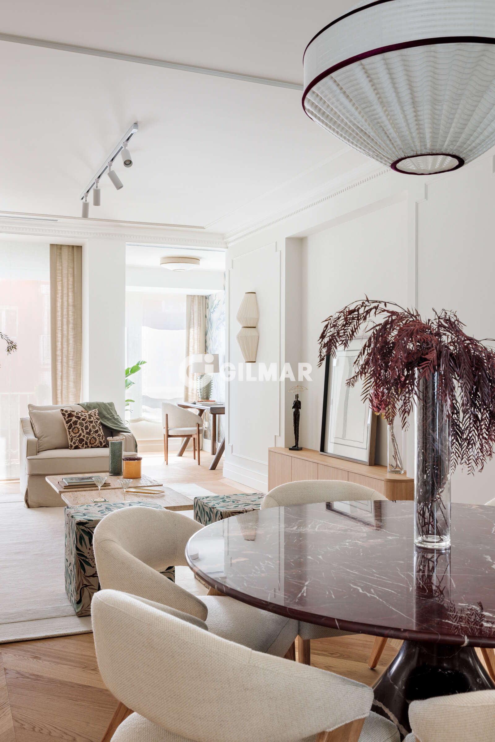 Property slider Gilmar